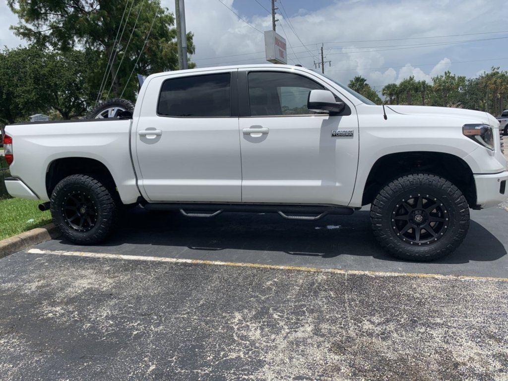 2017 Toyota Tundra photo