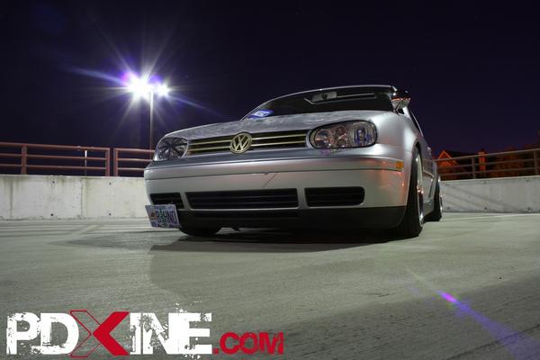 2002 Volkswagen Golf photo