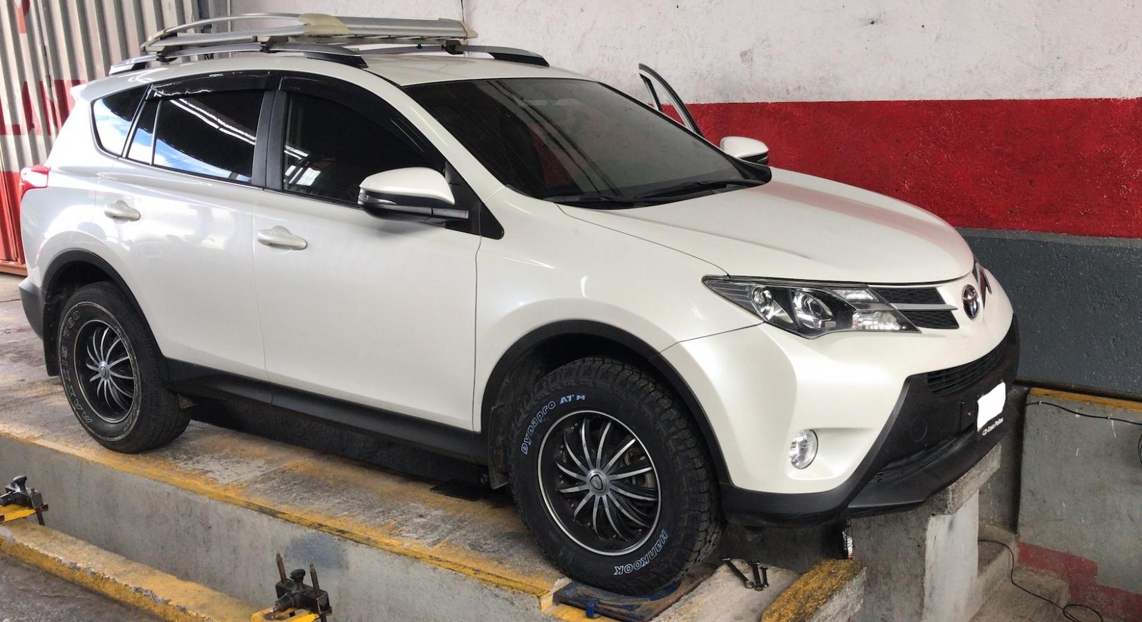 2019 Toyota RAV4 photo
