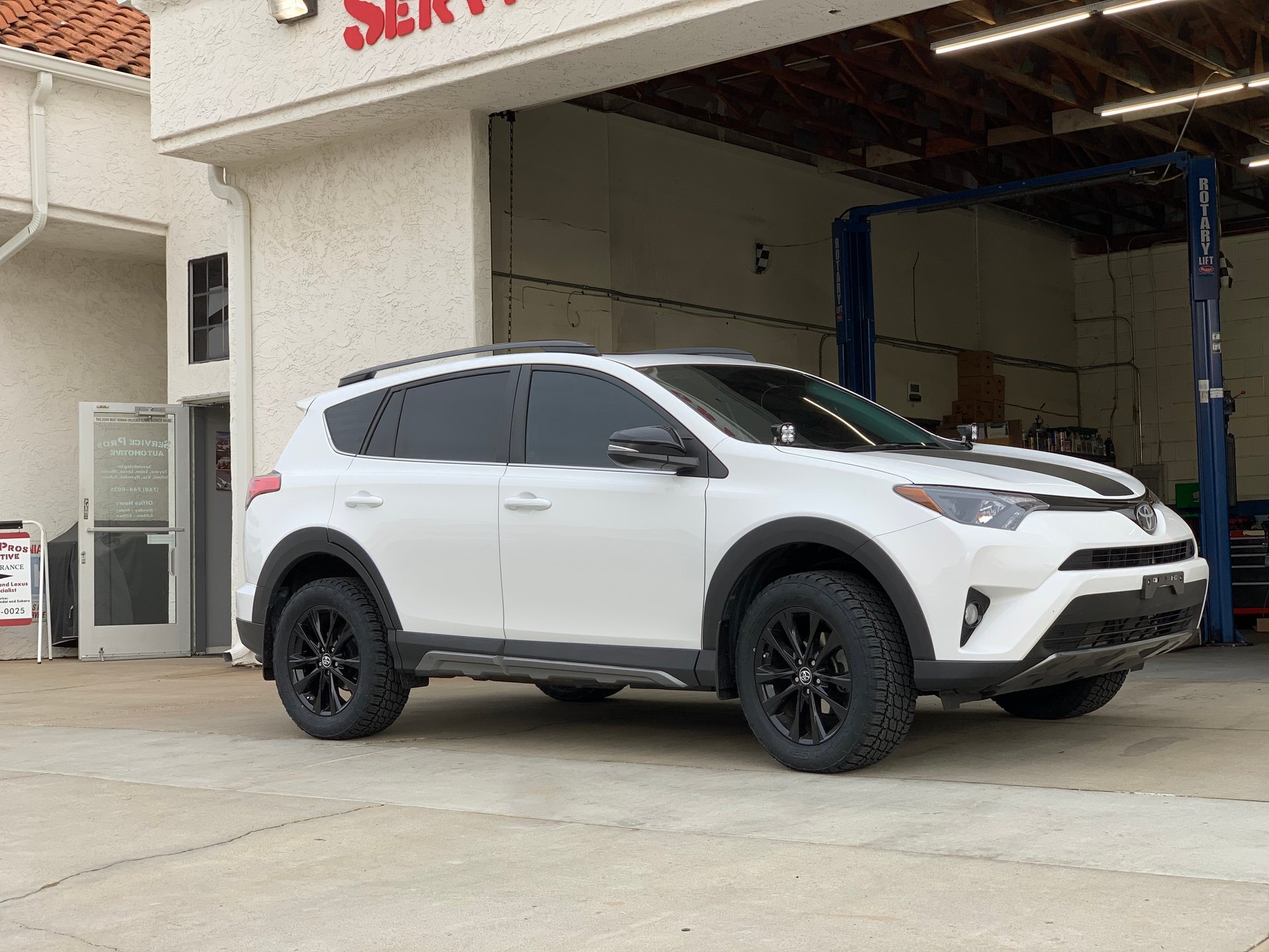 2019 Toyota RAV4 photo