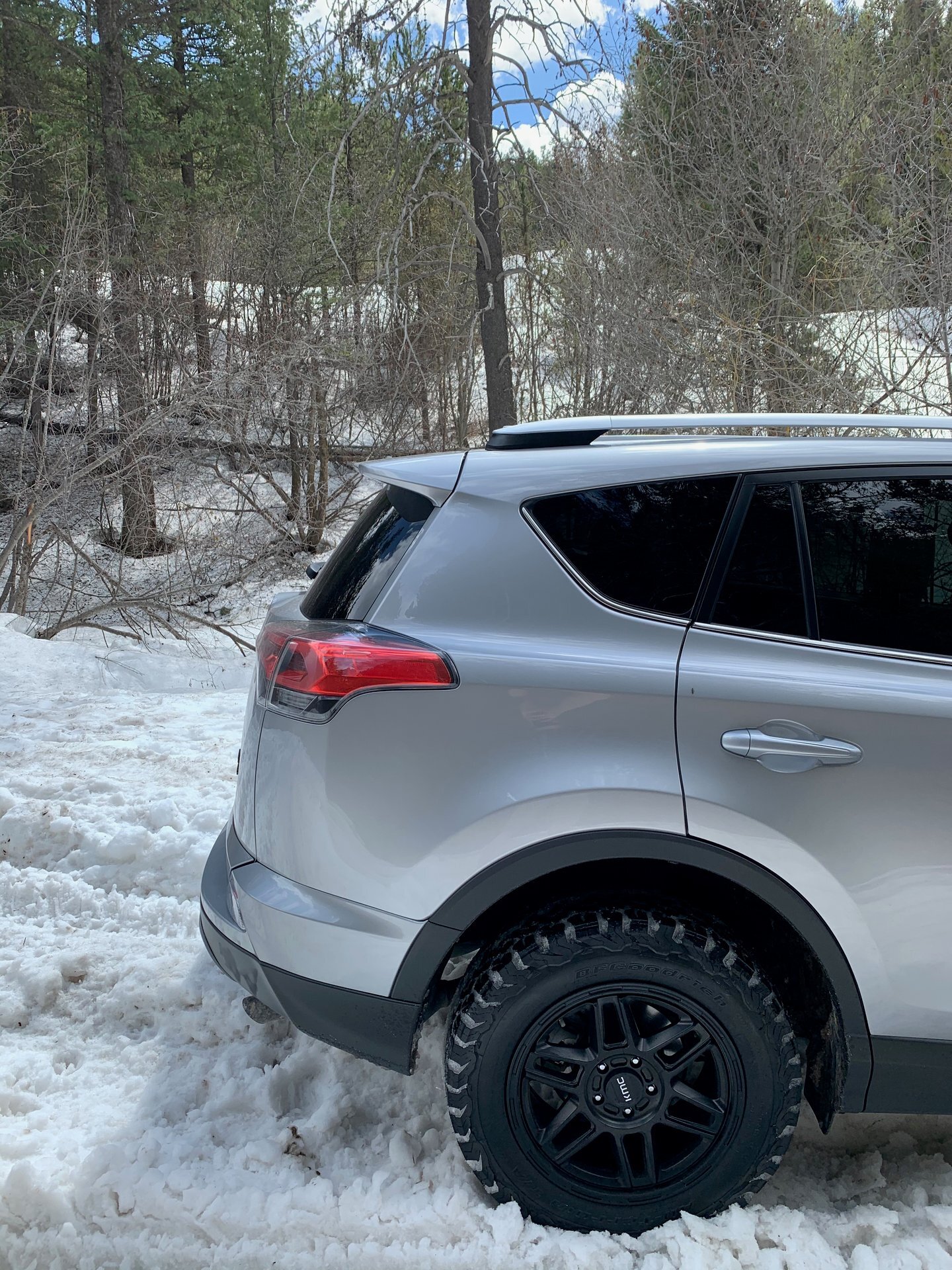 2019 Toyota RAV4 photo