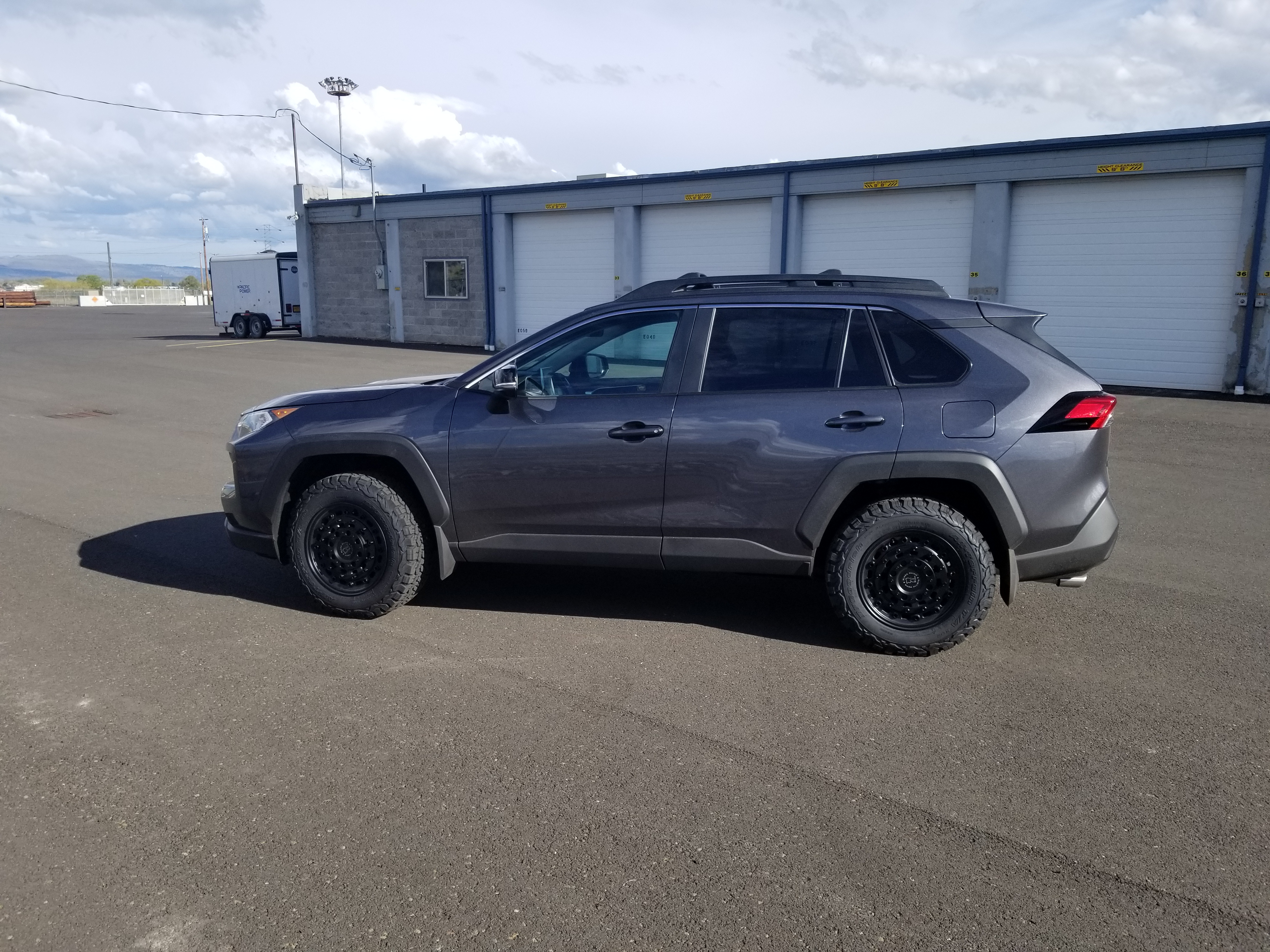 2020 Toyota RAV4 photo