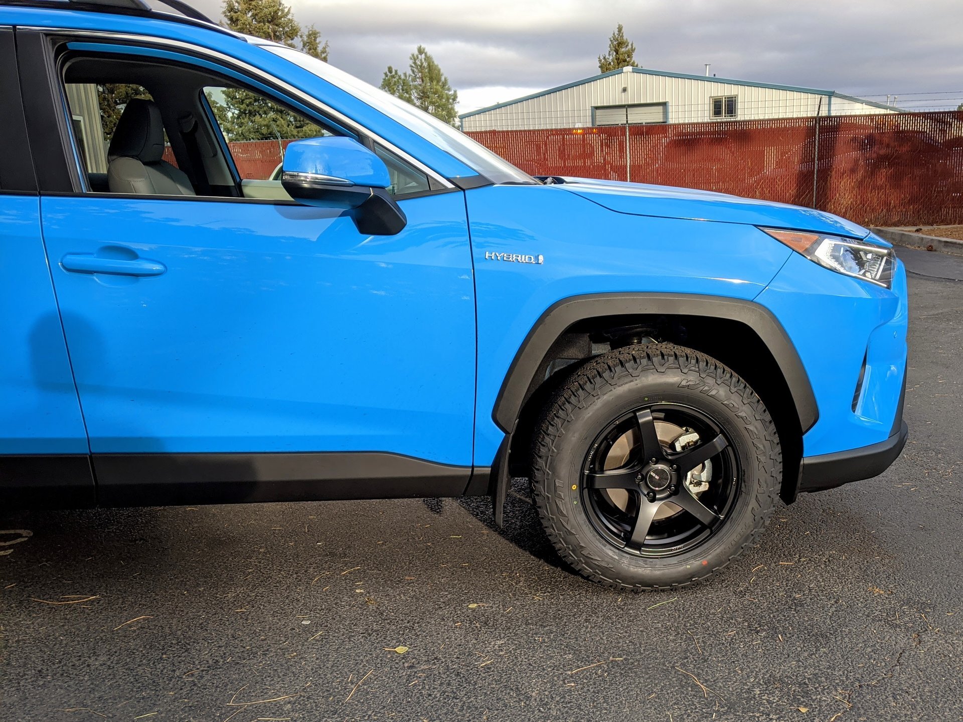 2020 Toyota RAV4 photo