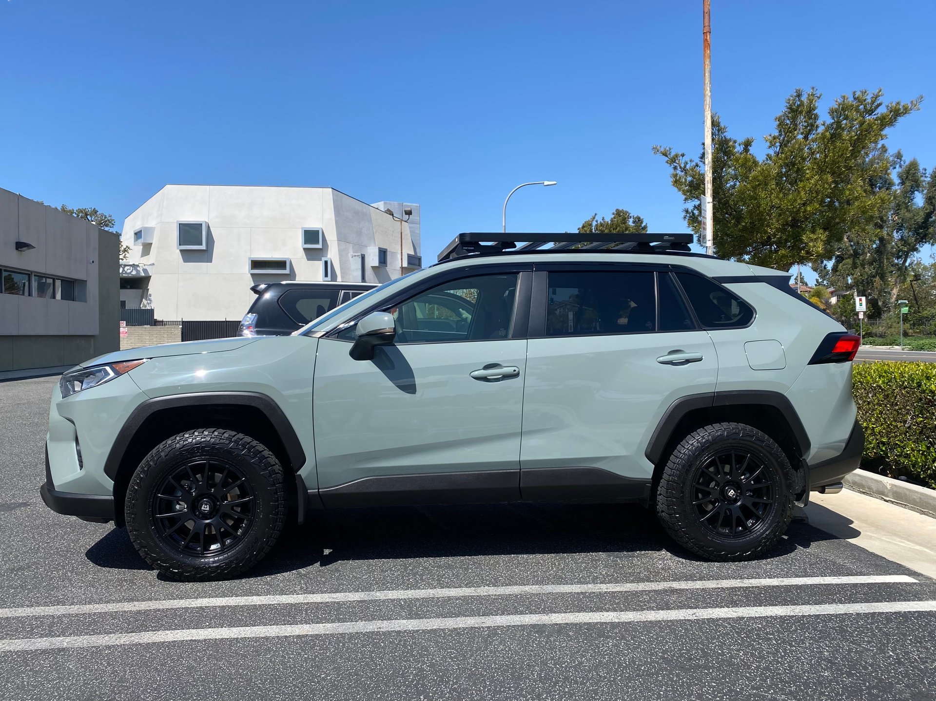 2021 Toyota RAV4 photo