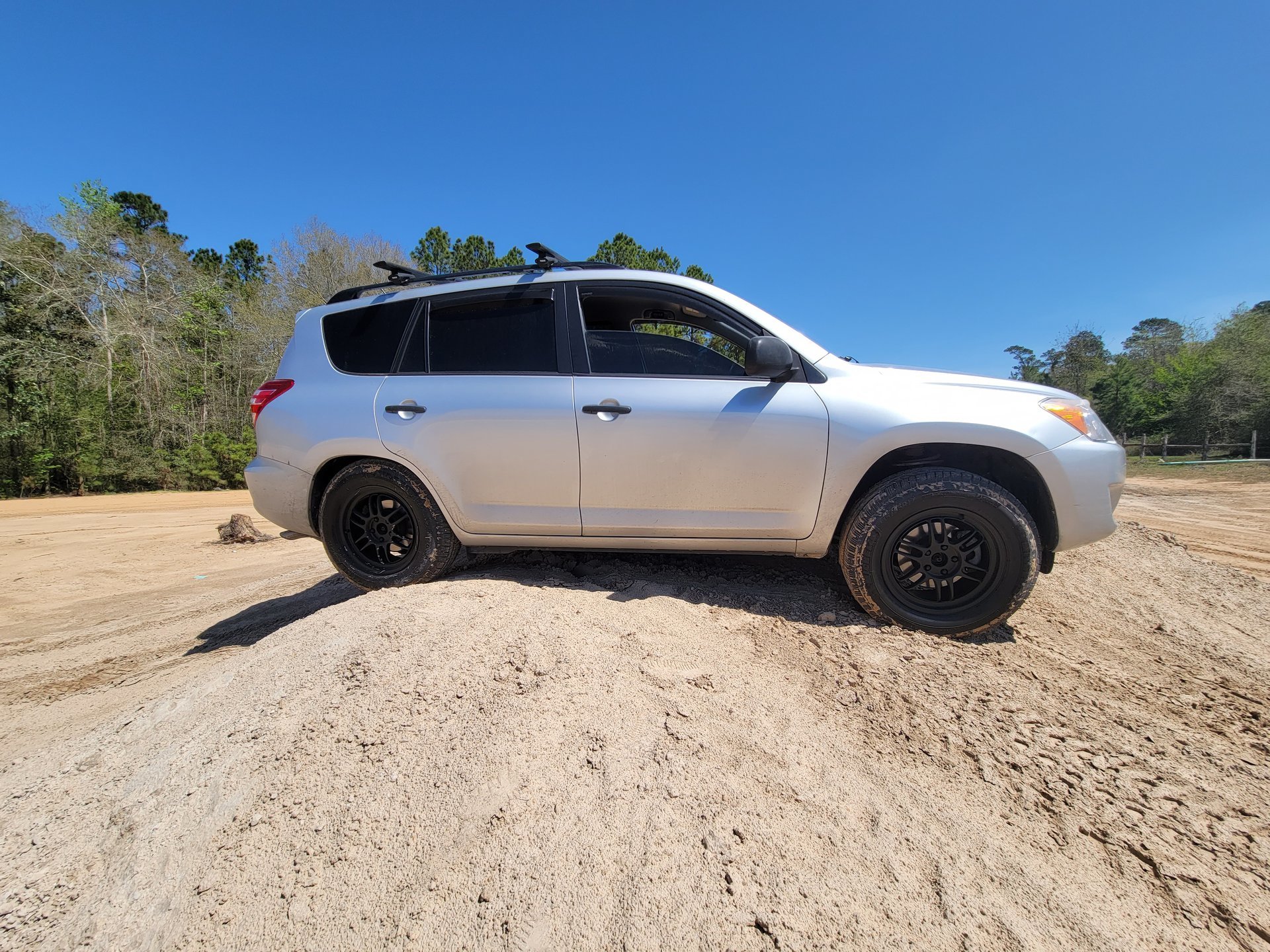 2020 Toyota RAV4 photo