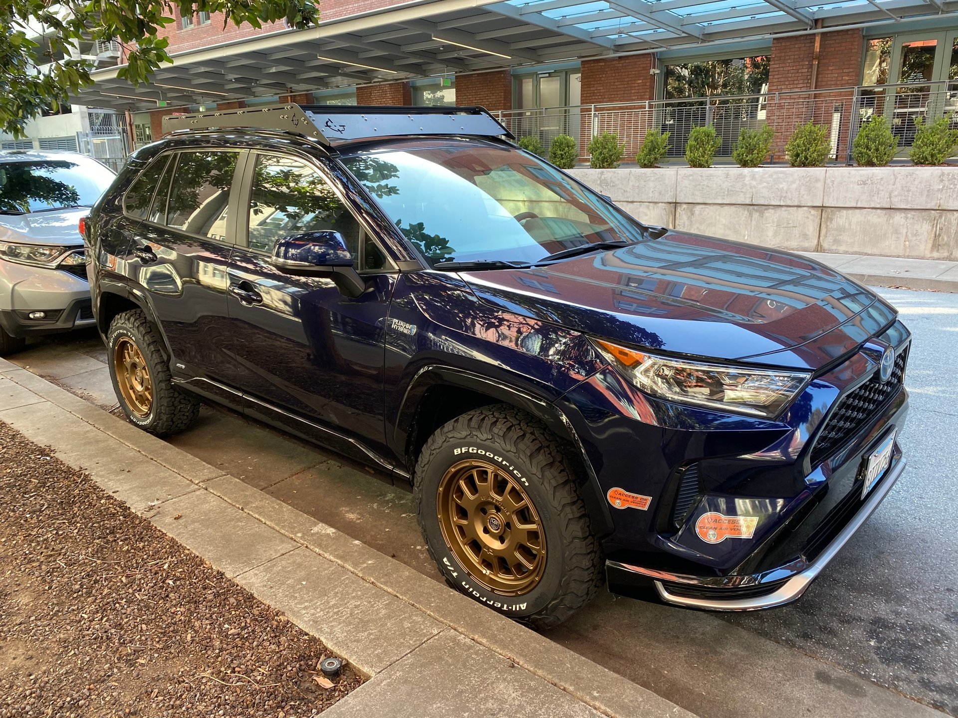 2021 Toyota RAV4 photo