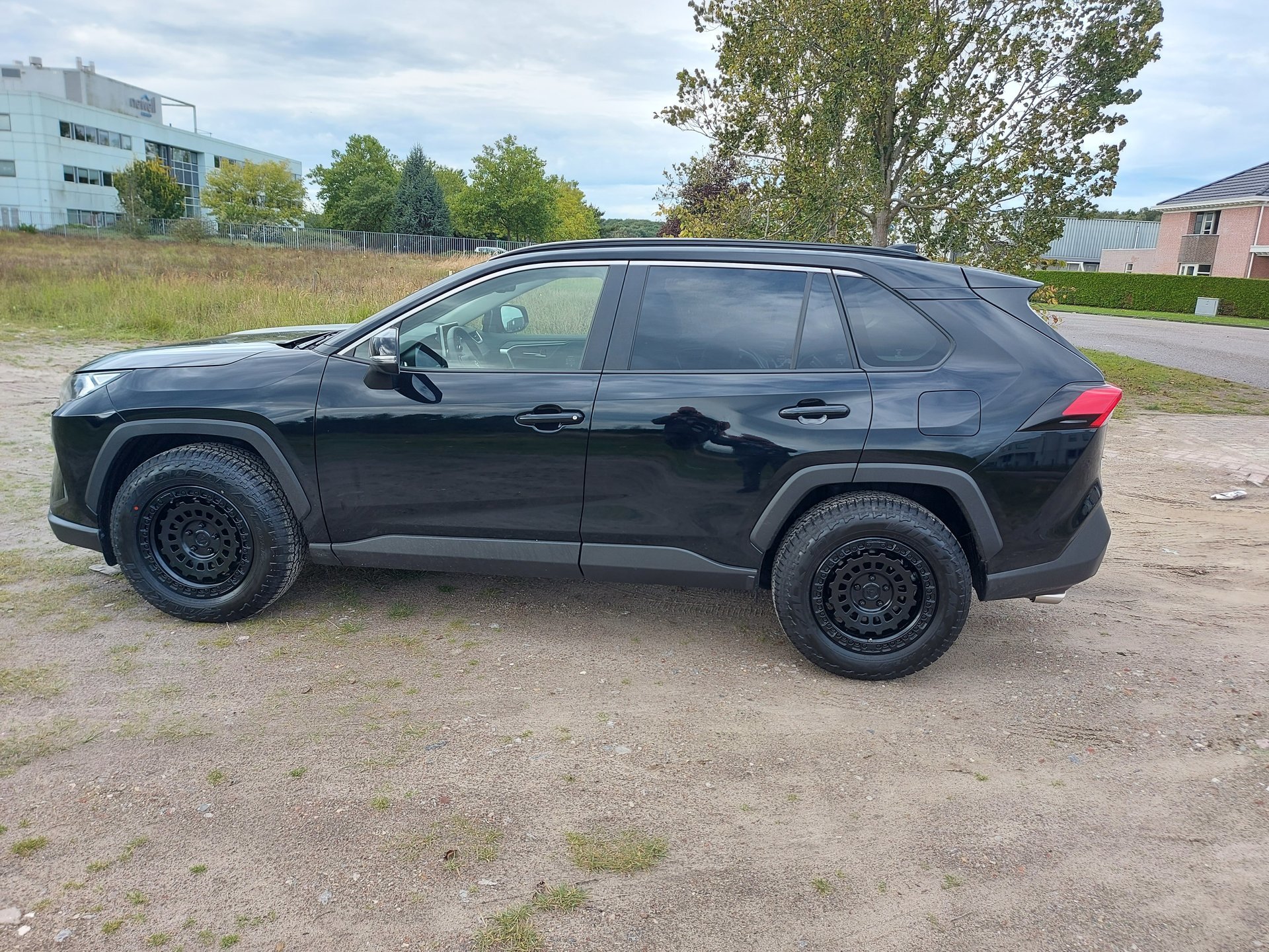 2021 Toyota RAV4 photo