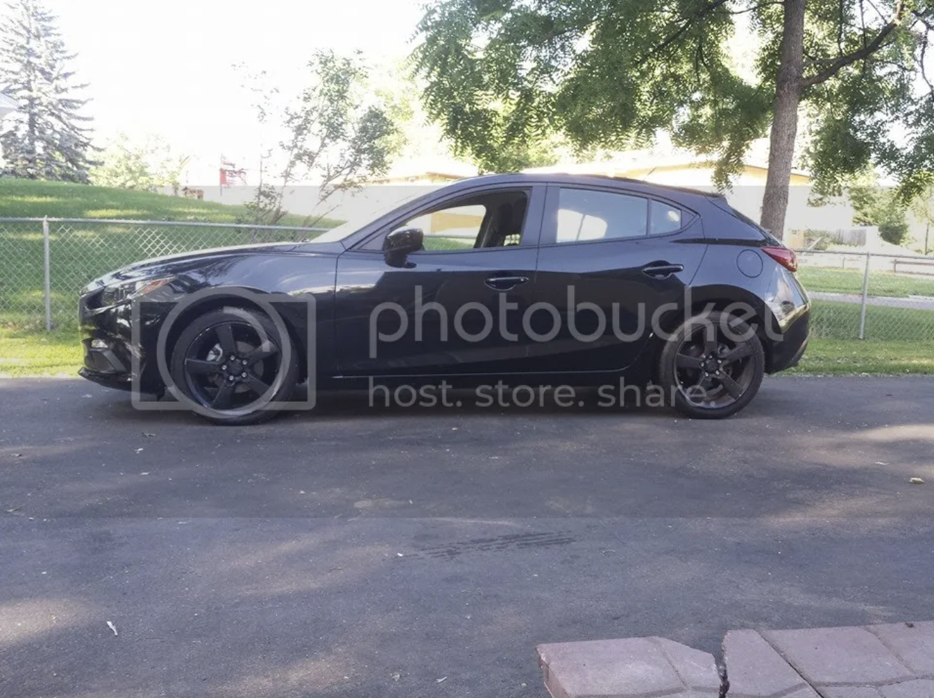 2014 Mazda Mazda3 photo