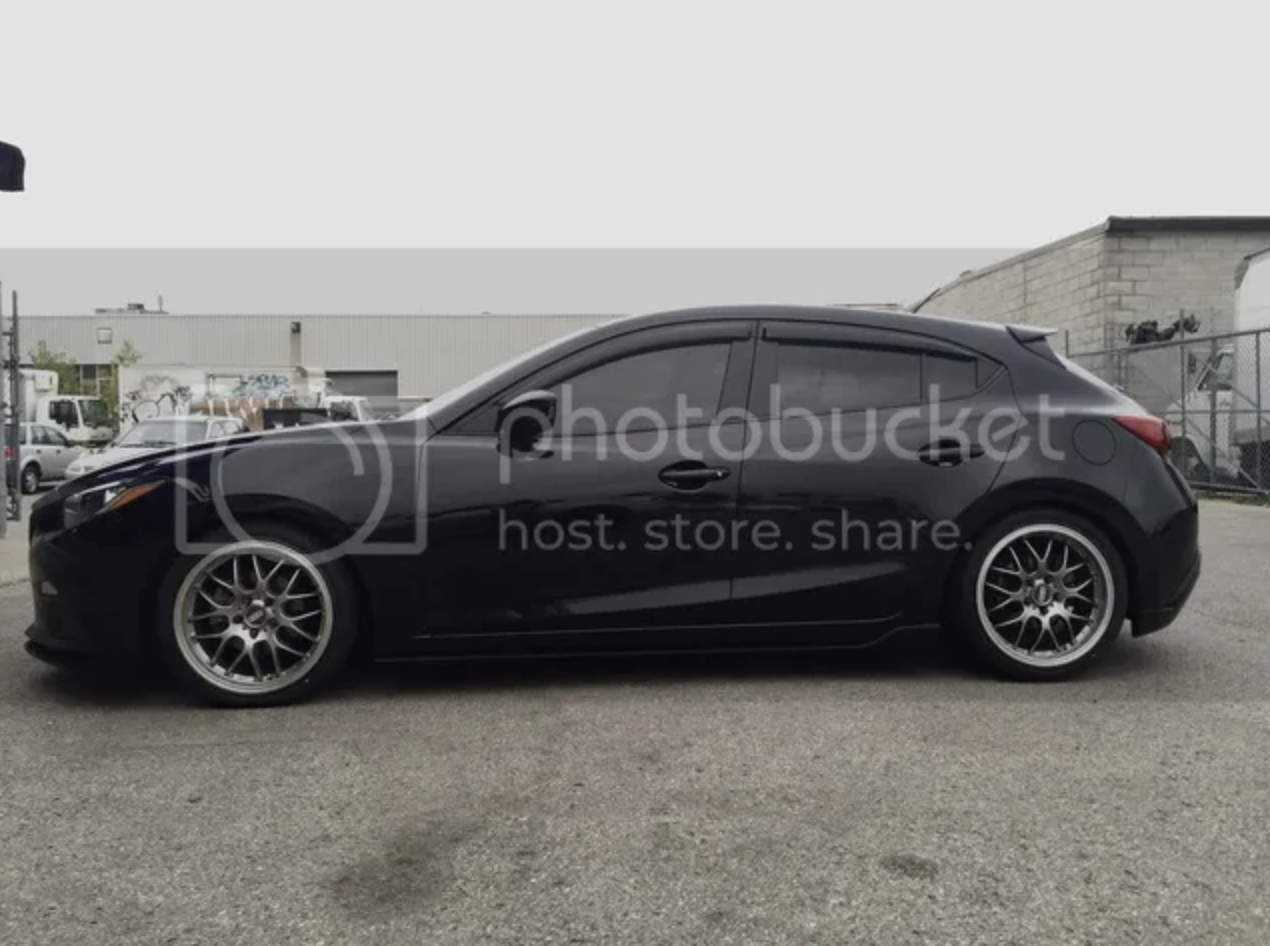 2014 Mazda Mazda3 photo