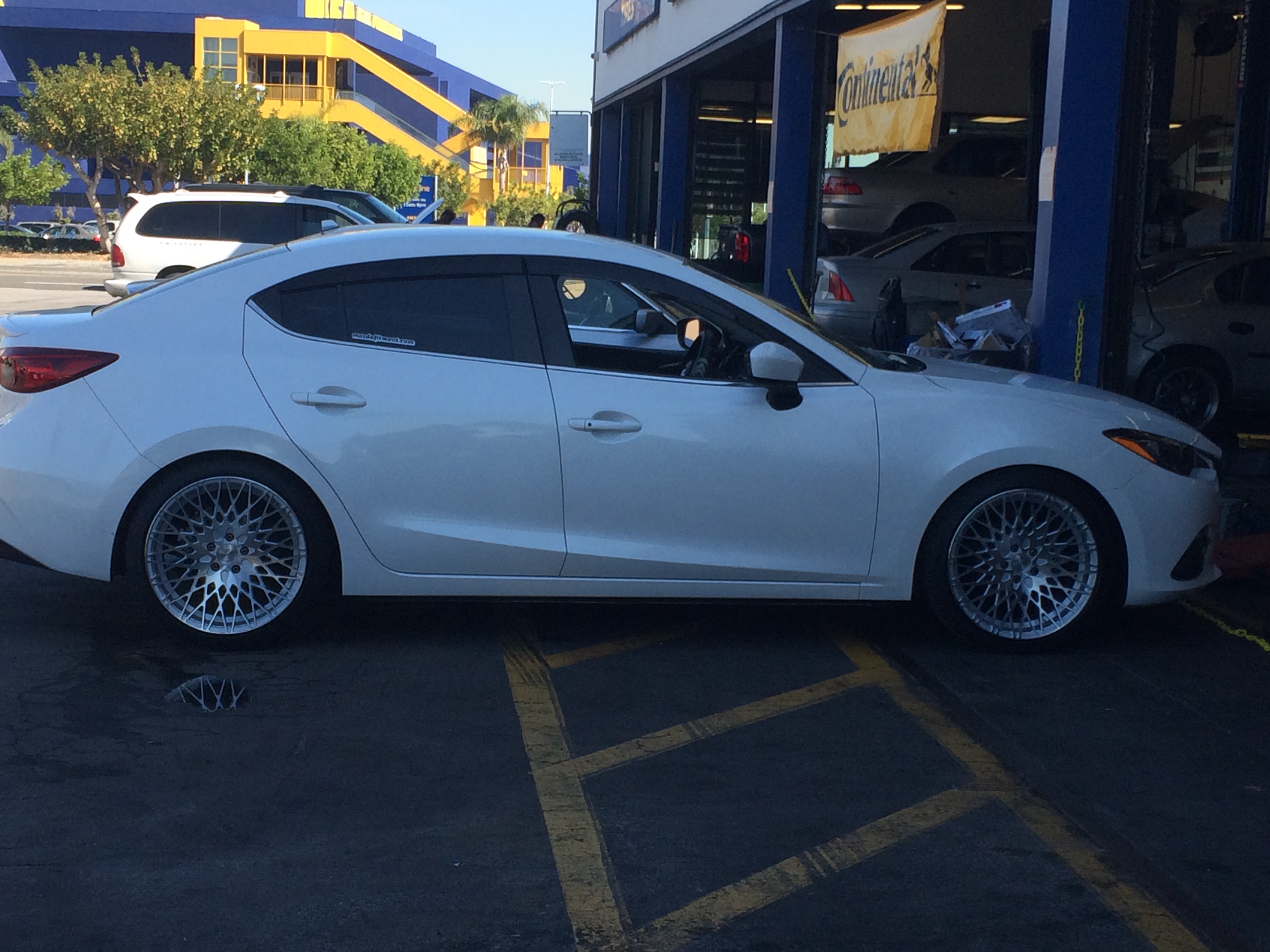 2014 Mazda Mazda3 photo