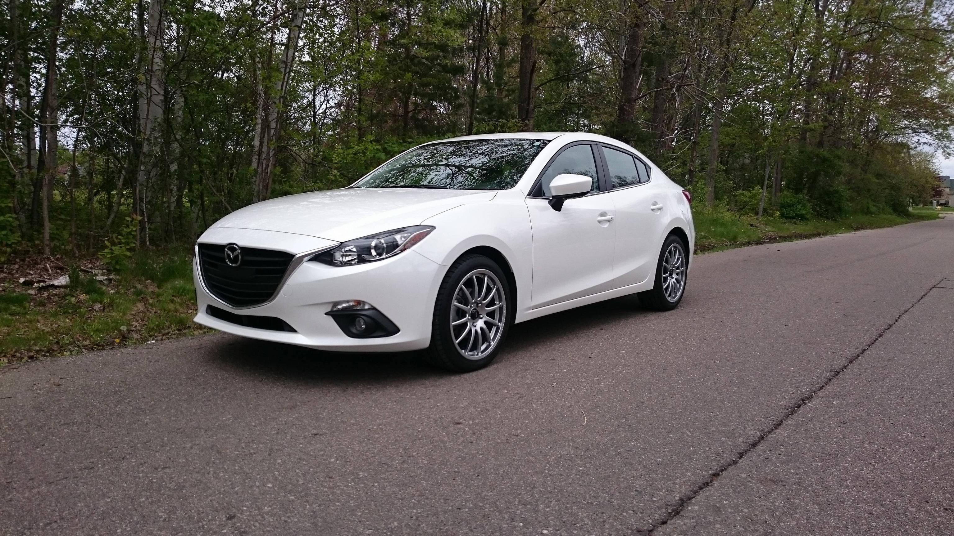 2014 Mazda Mazda3 photo