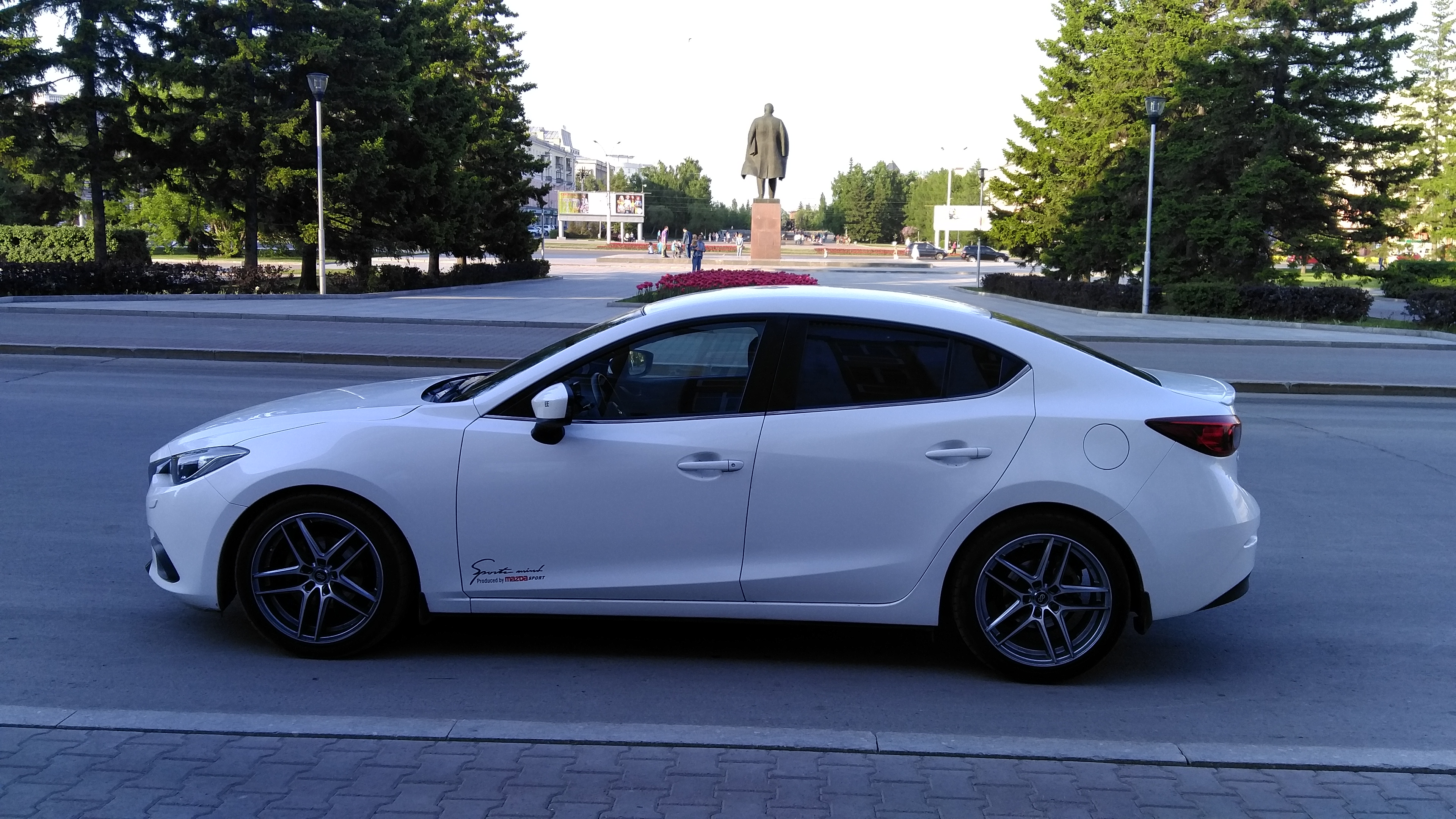 2014 Mazda Mazda3 photo