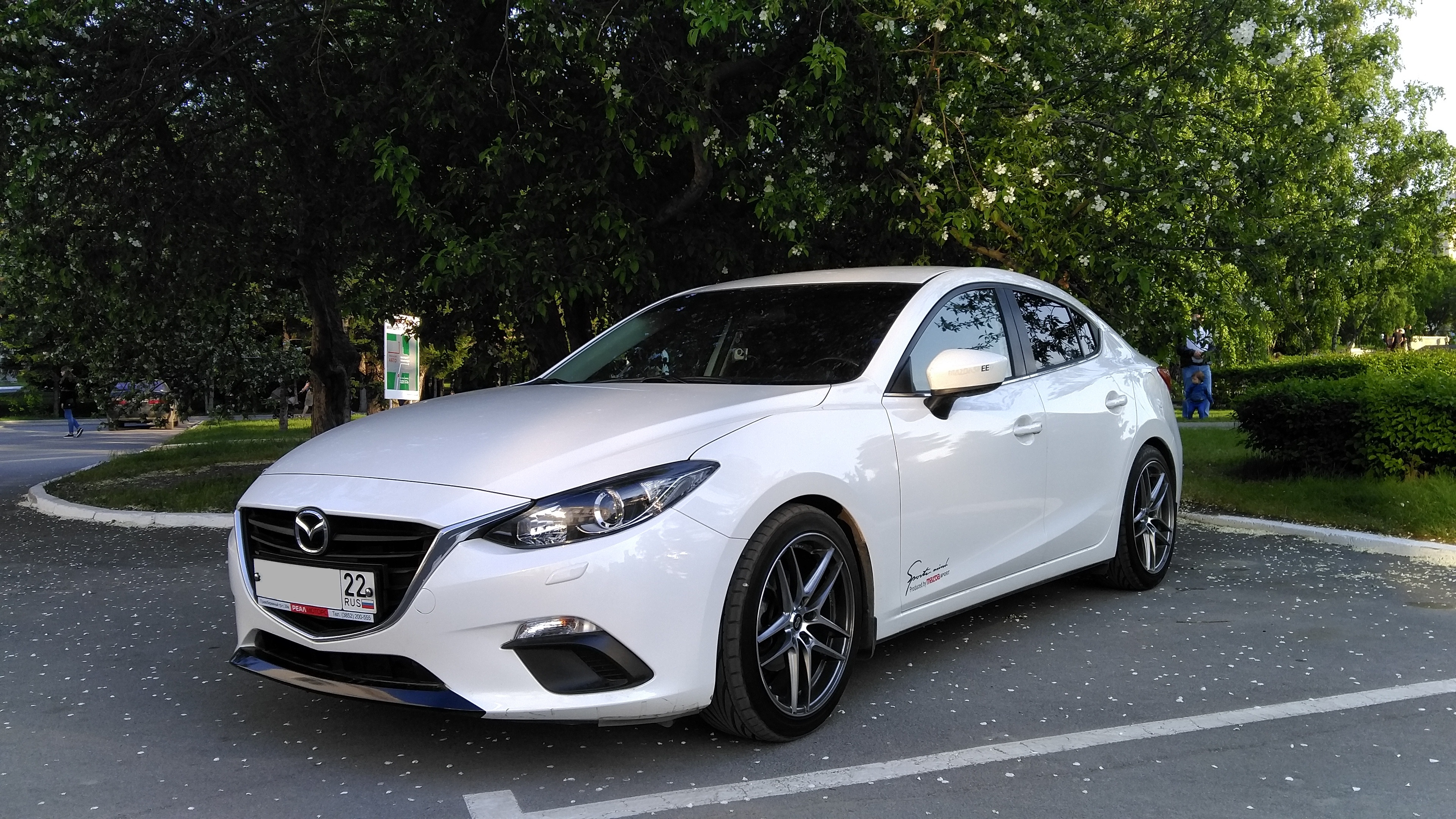 2014 Mazda Mazda3 photo