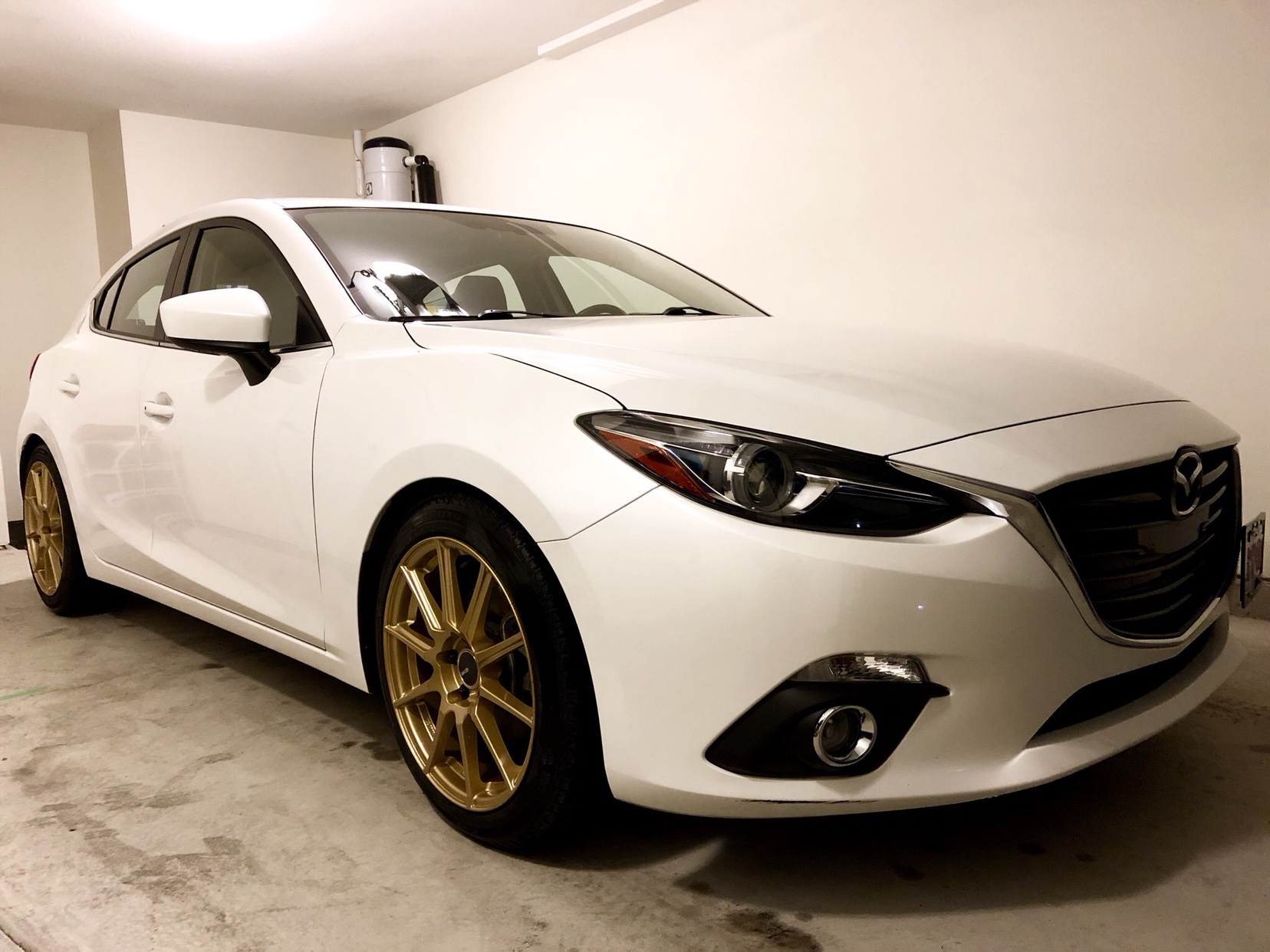 2015 Mazda Mazda3 photo