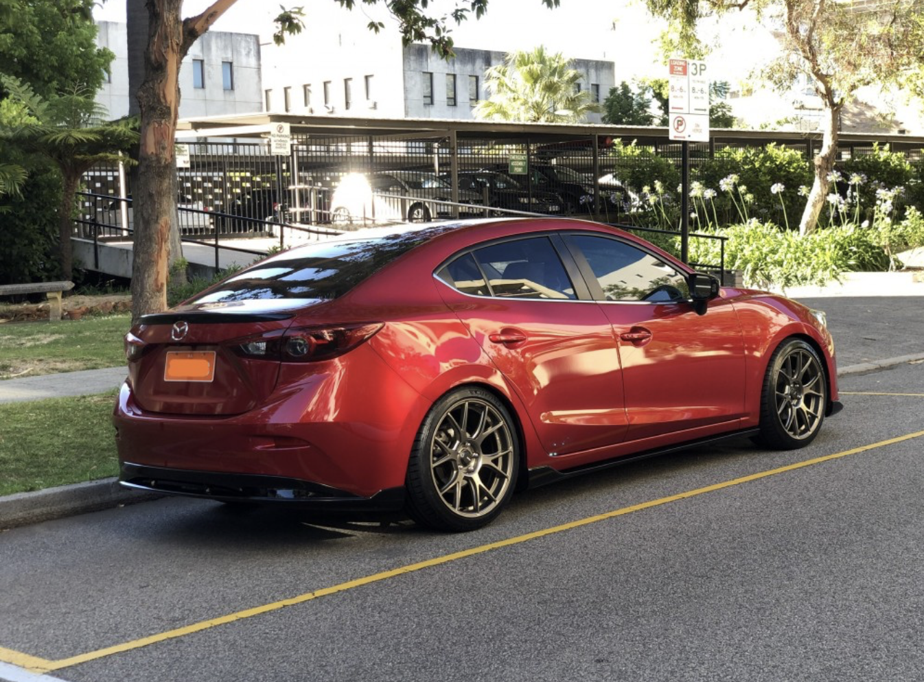 2014 Mazda Mazda3 photo
