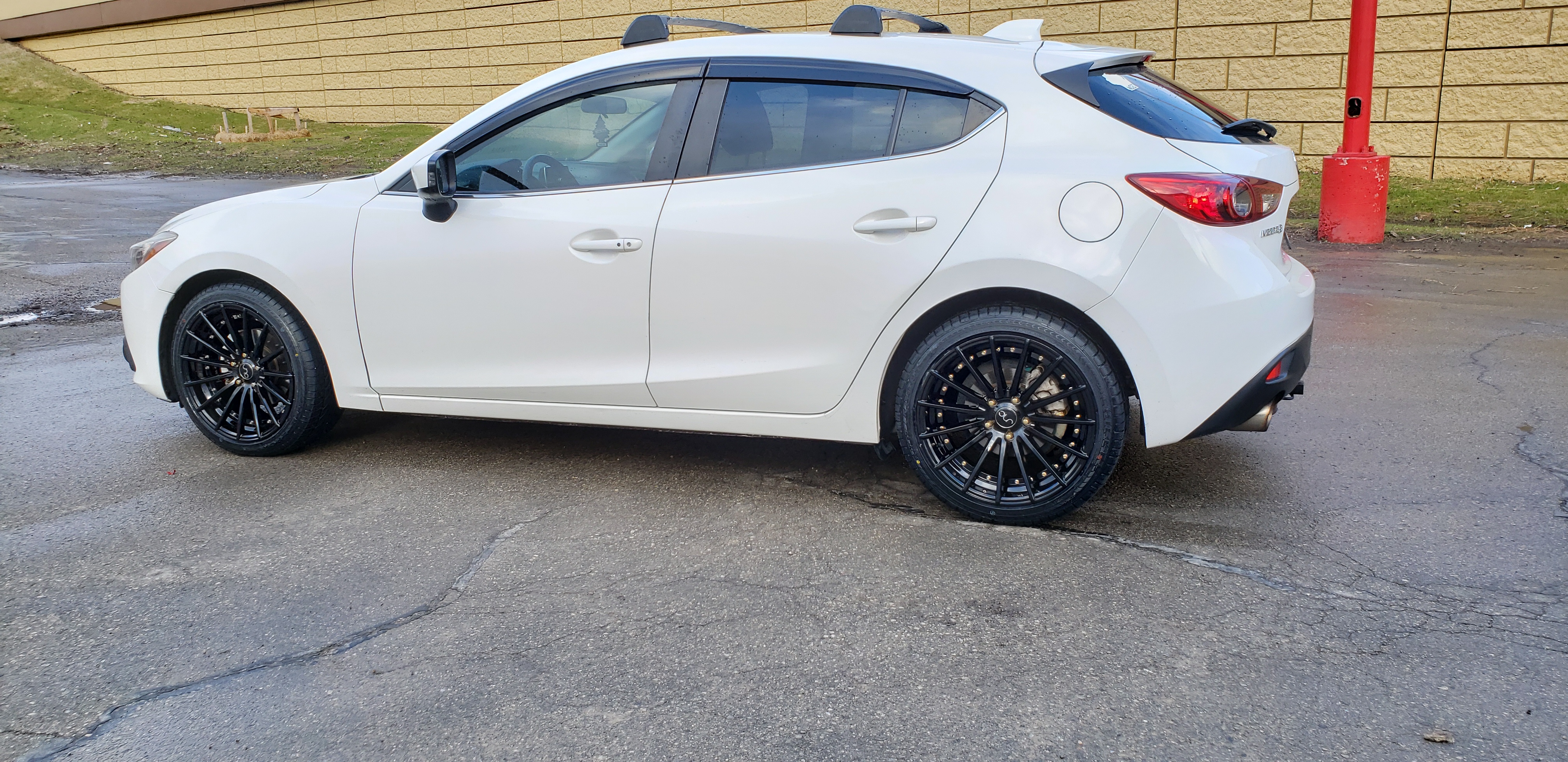 2014 Mazda Mazda3 photo