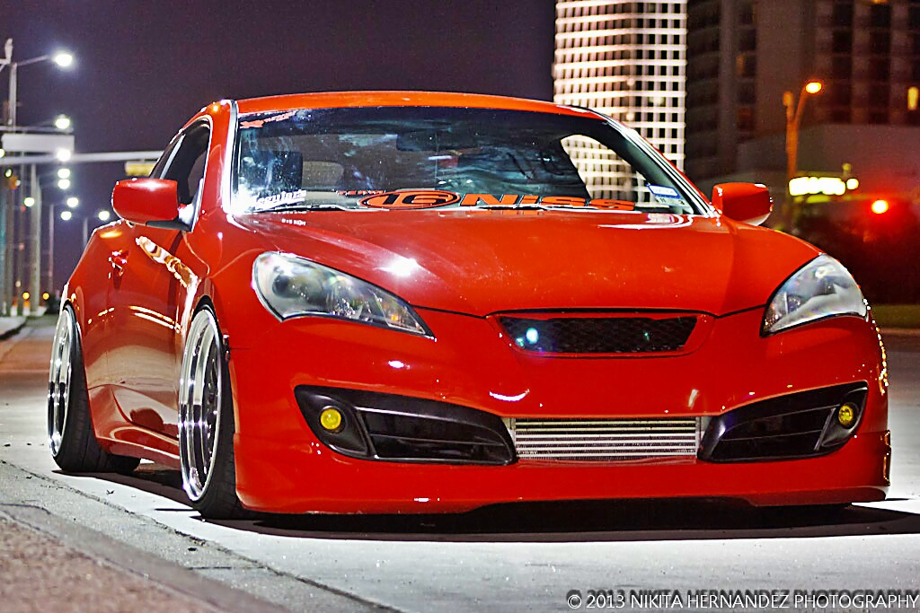 2010 Hyundai Genesis Coupe photo