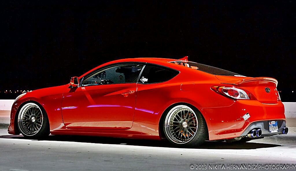 2010 Hyundai Genesis Coupe photo