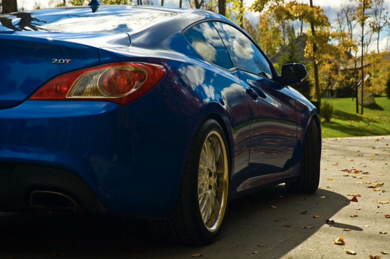 2010 Hyundai Genesis Coupe photo