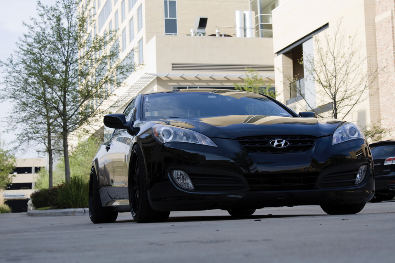 2010 Hyundai Genesis Coupe photo