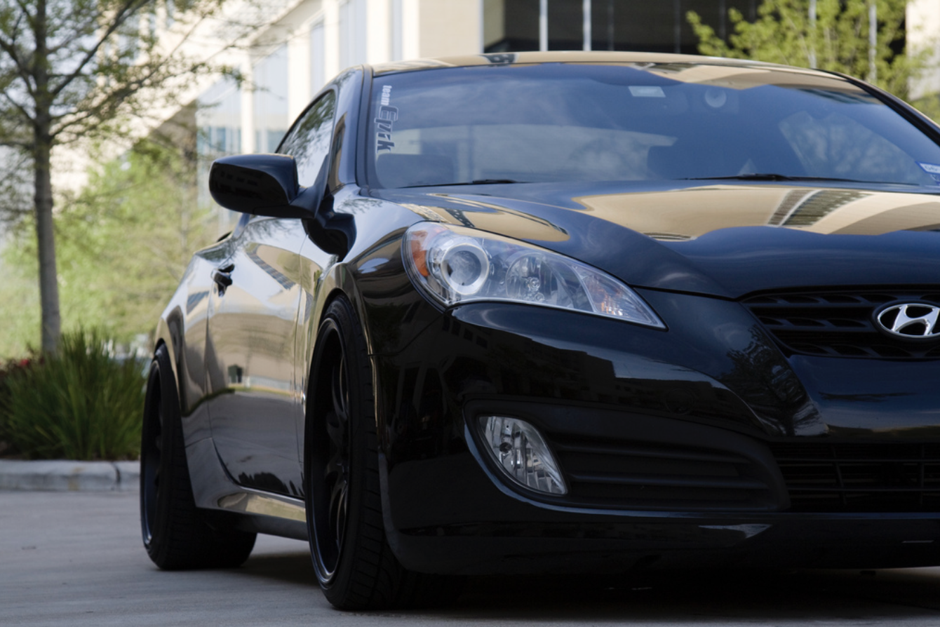 2010 Hyundai Genesis Coupe photo