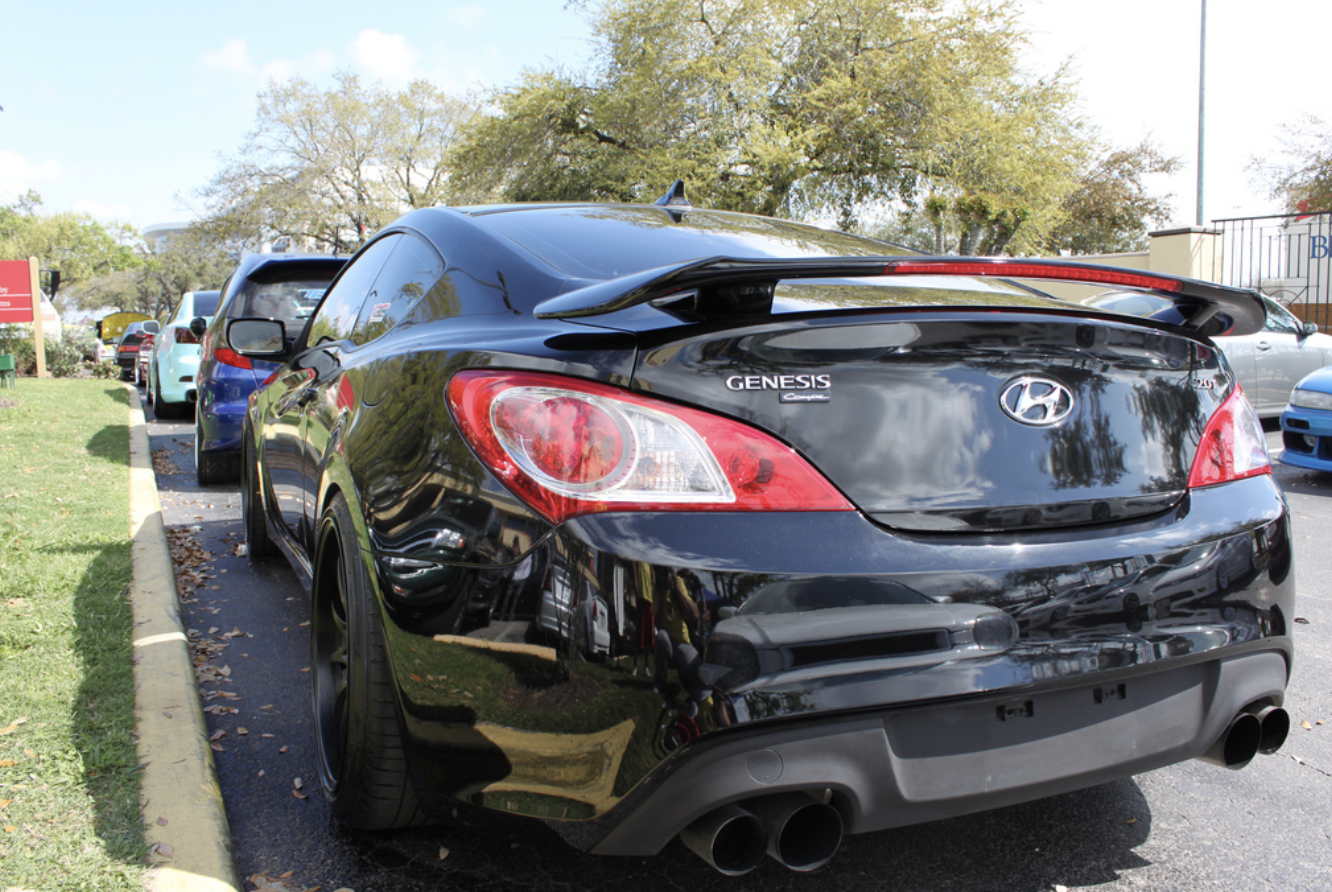 2010 Hyundai Genesis Coupe photo