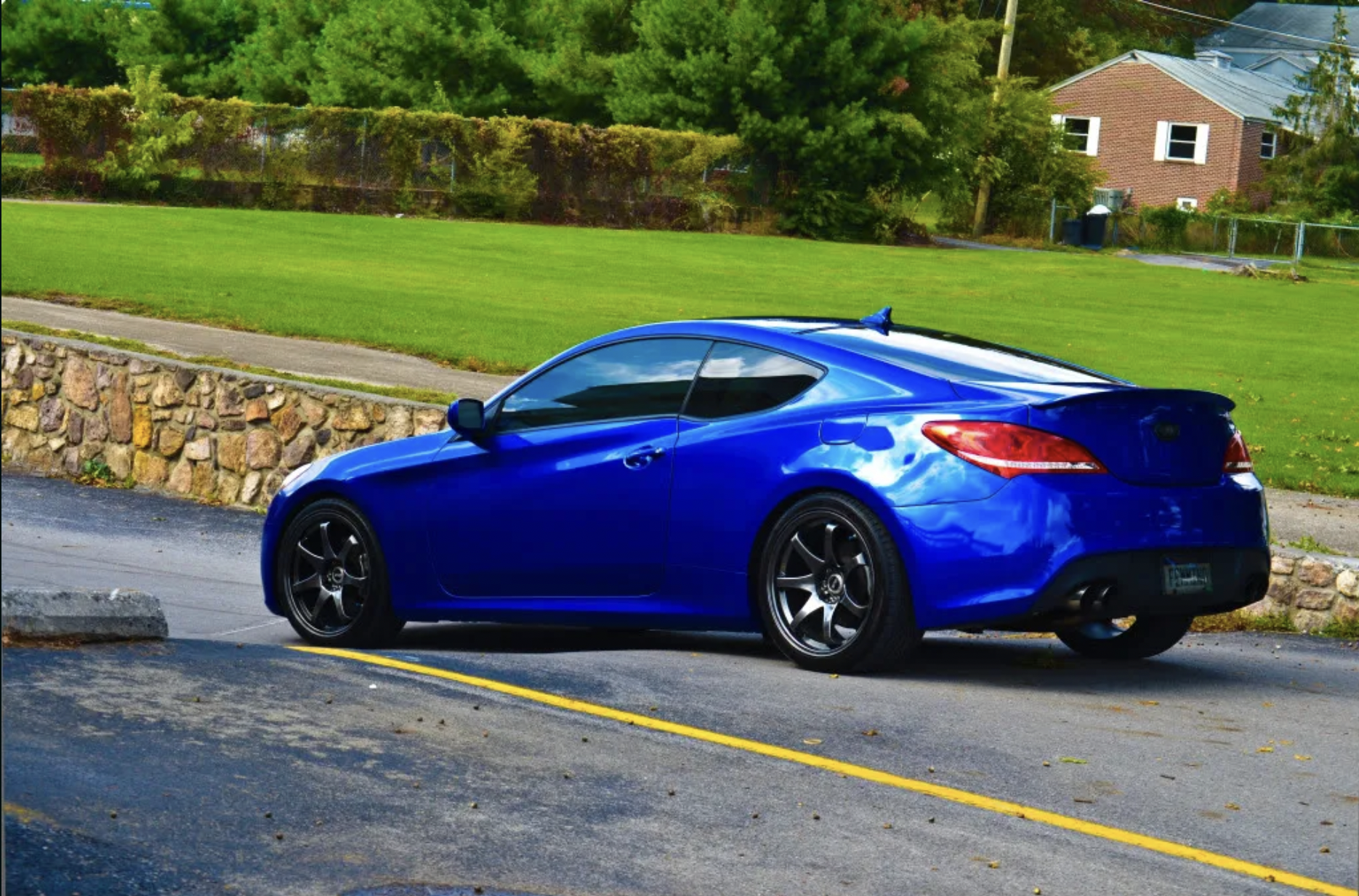 2010 Hyundai Genesis Coupe photo