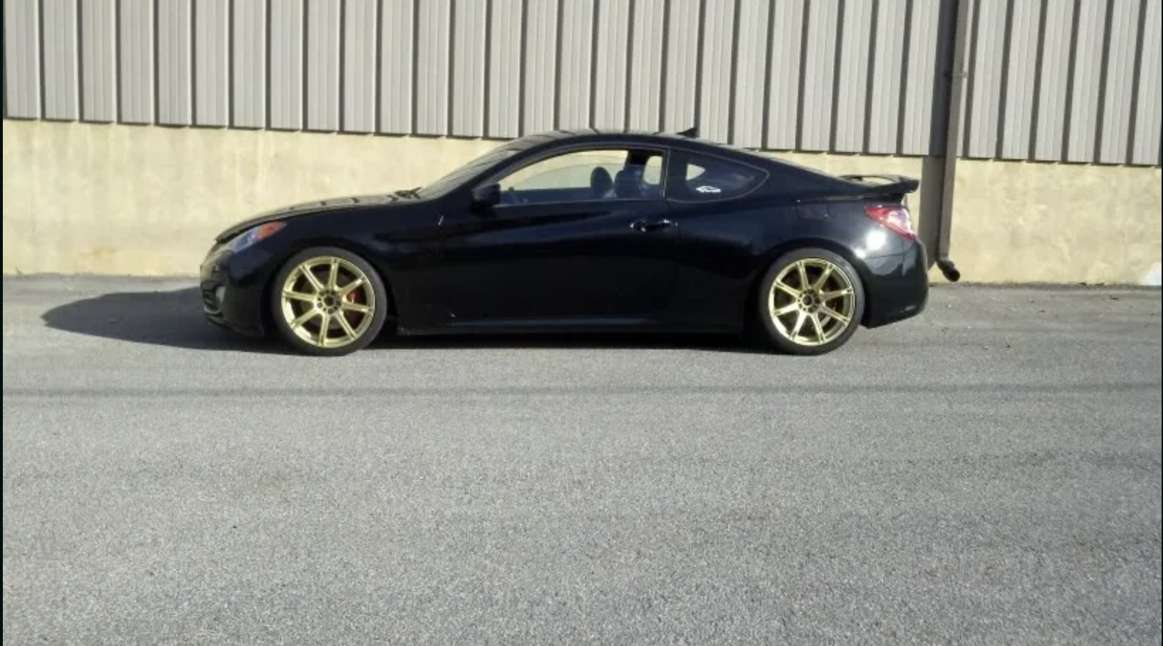 2010 Hyundai Genesis Coupe photo
