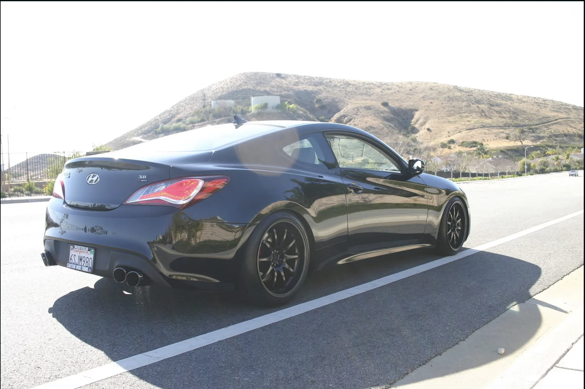 2010 Hyundai Genesis Coupe photo