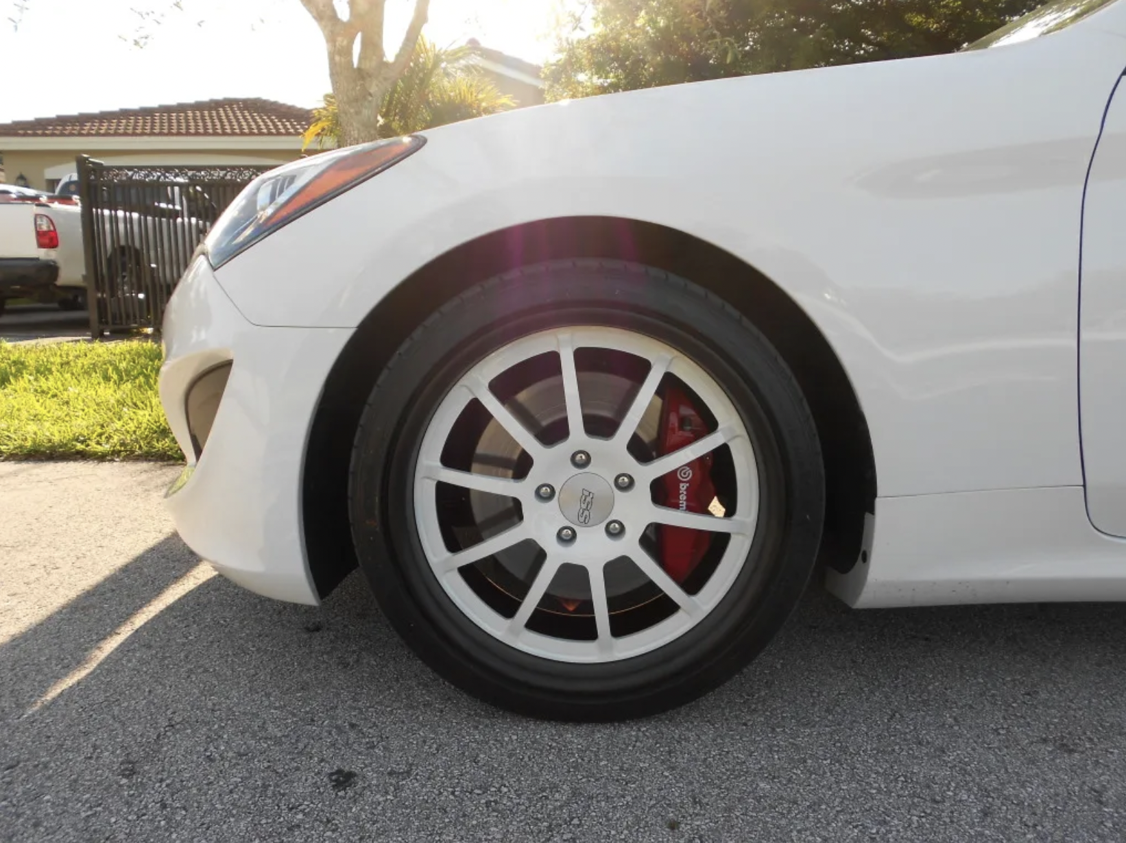 2010 Hyundai Genesis Coupe photo