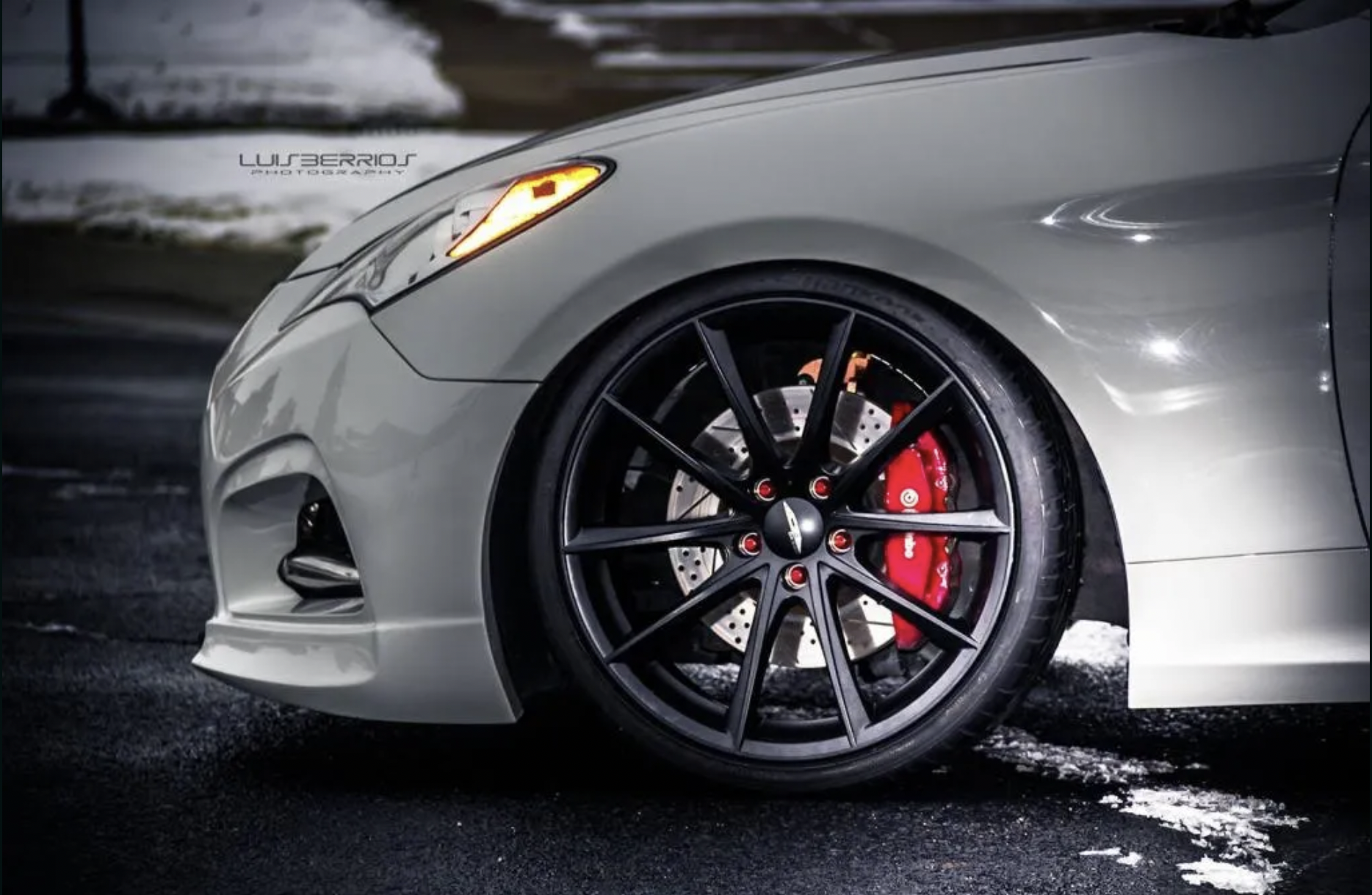 2010 Hyundai Genesis Coupe photo
