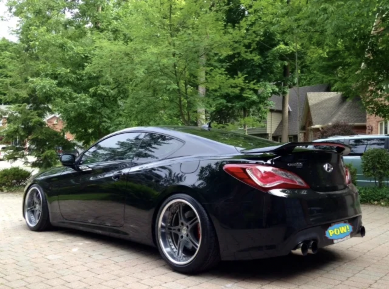 2010 Hyundai Genesis Coupe photo