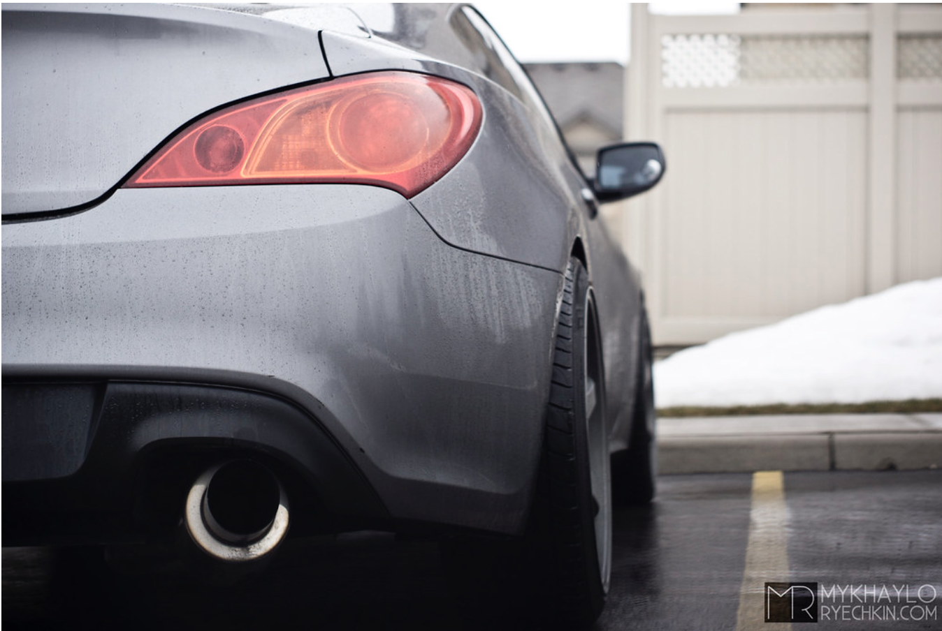 2010 Hyundai Genesis Coupe photo