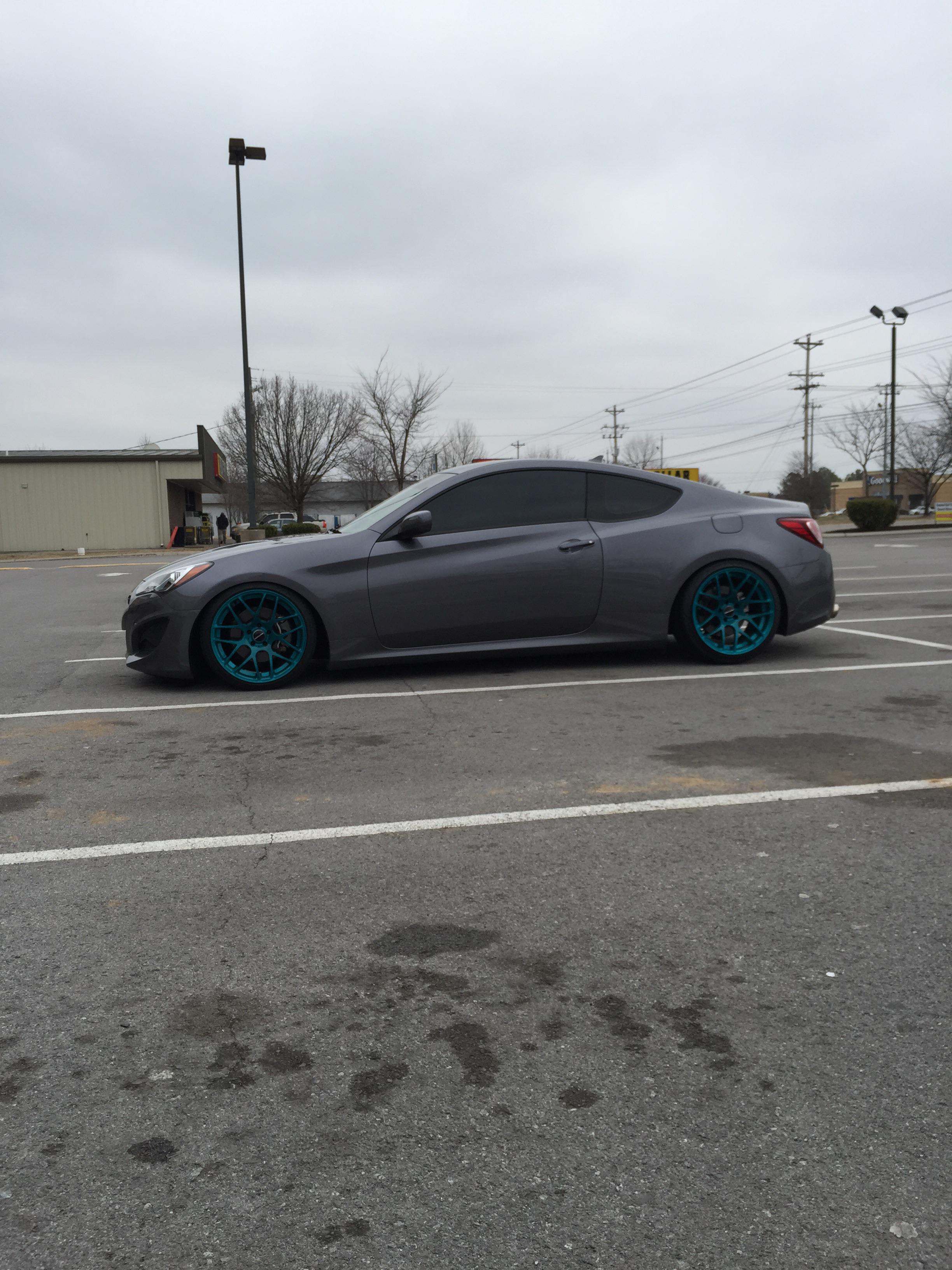 2010 Hyundai Genesis Coupe photo