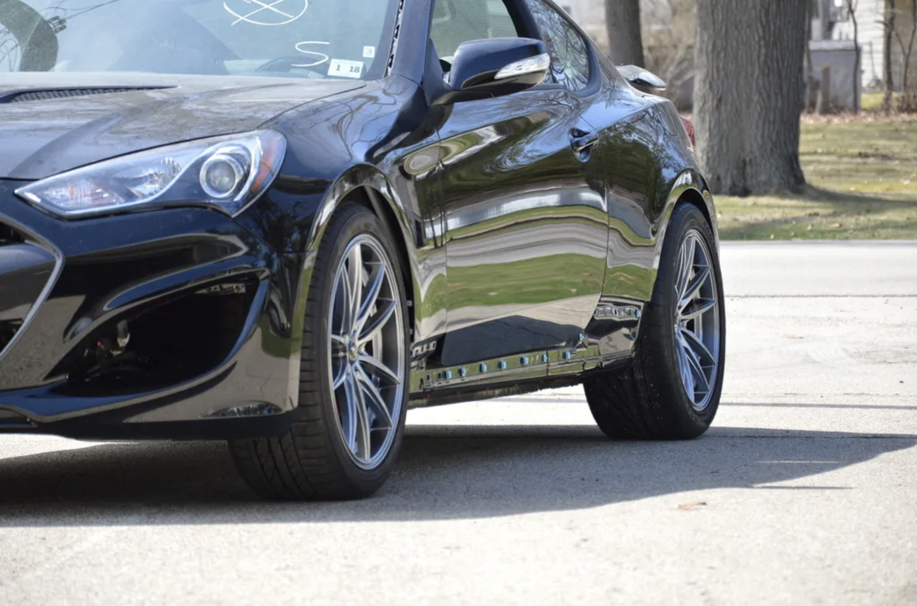 2010 Hyundai Genesis Coupe photo