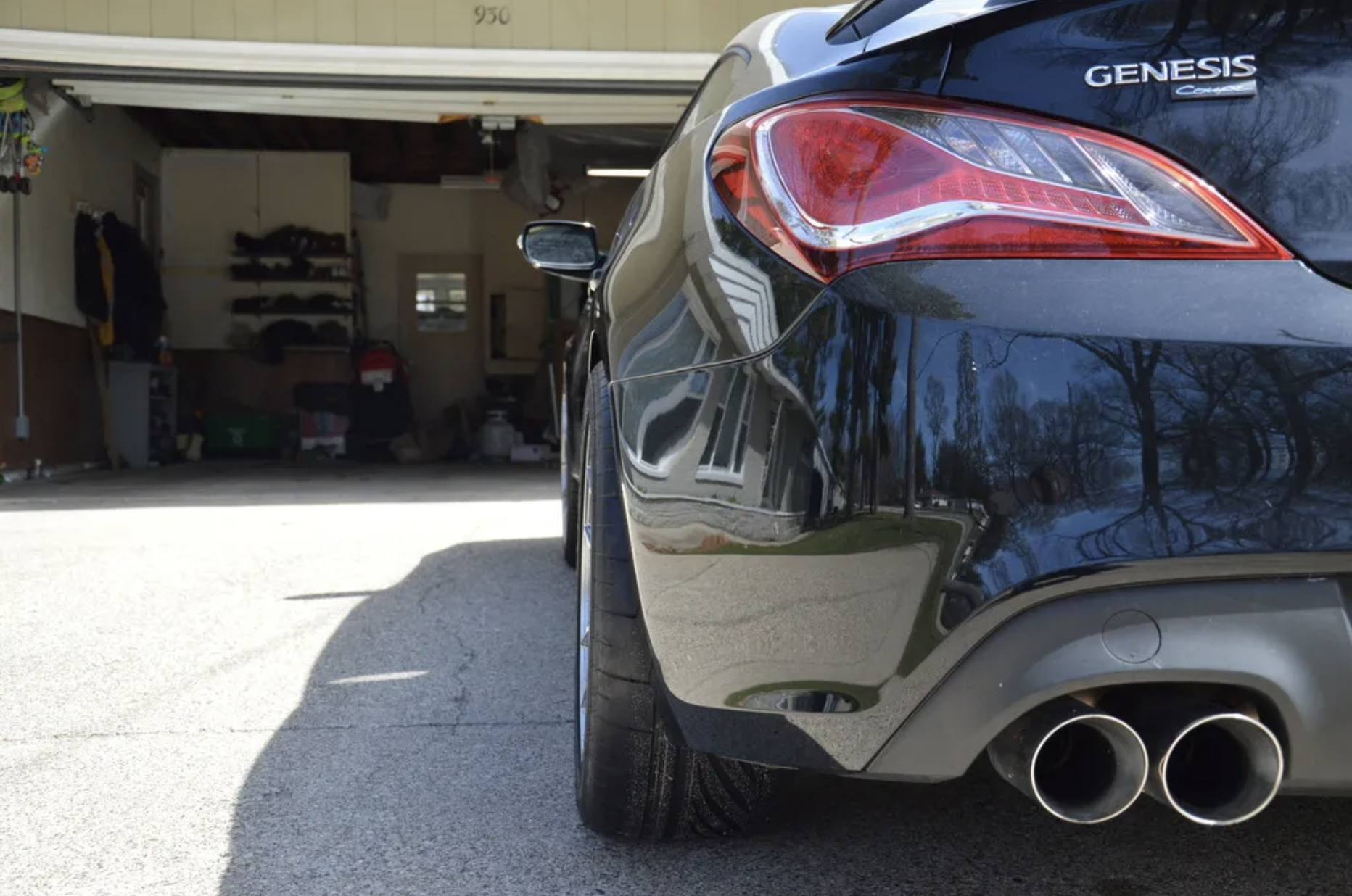 2010 Hyundai Genesis Coupe photo