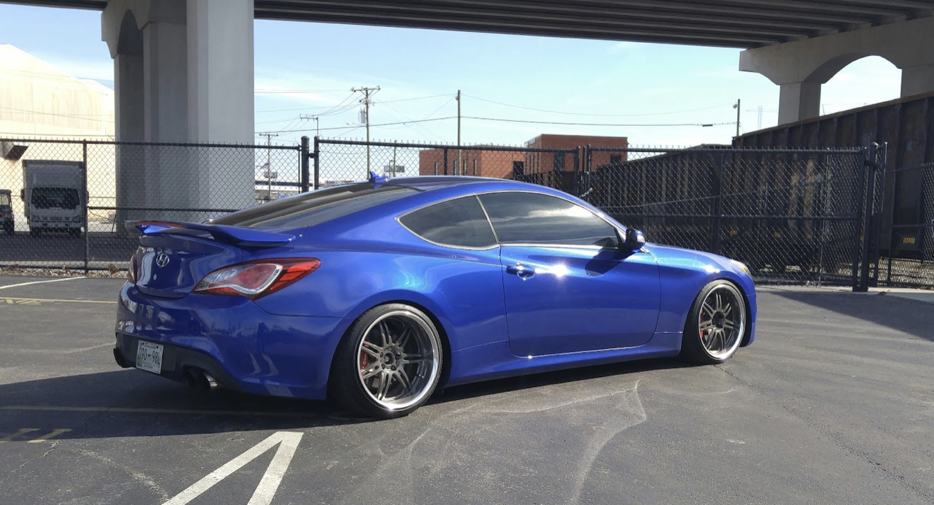 2010 Hyundai Genesis Coupe photo