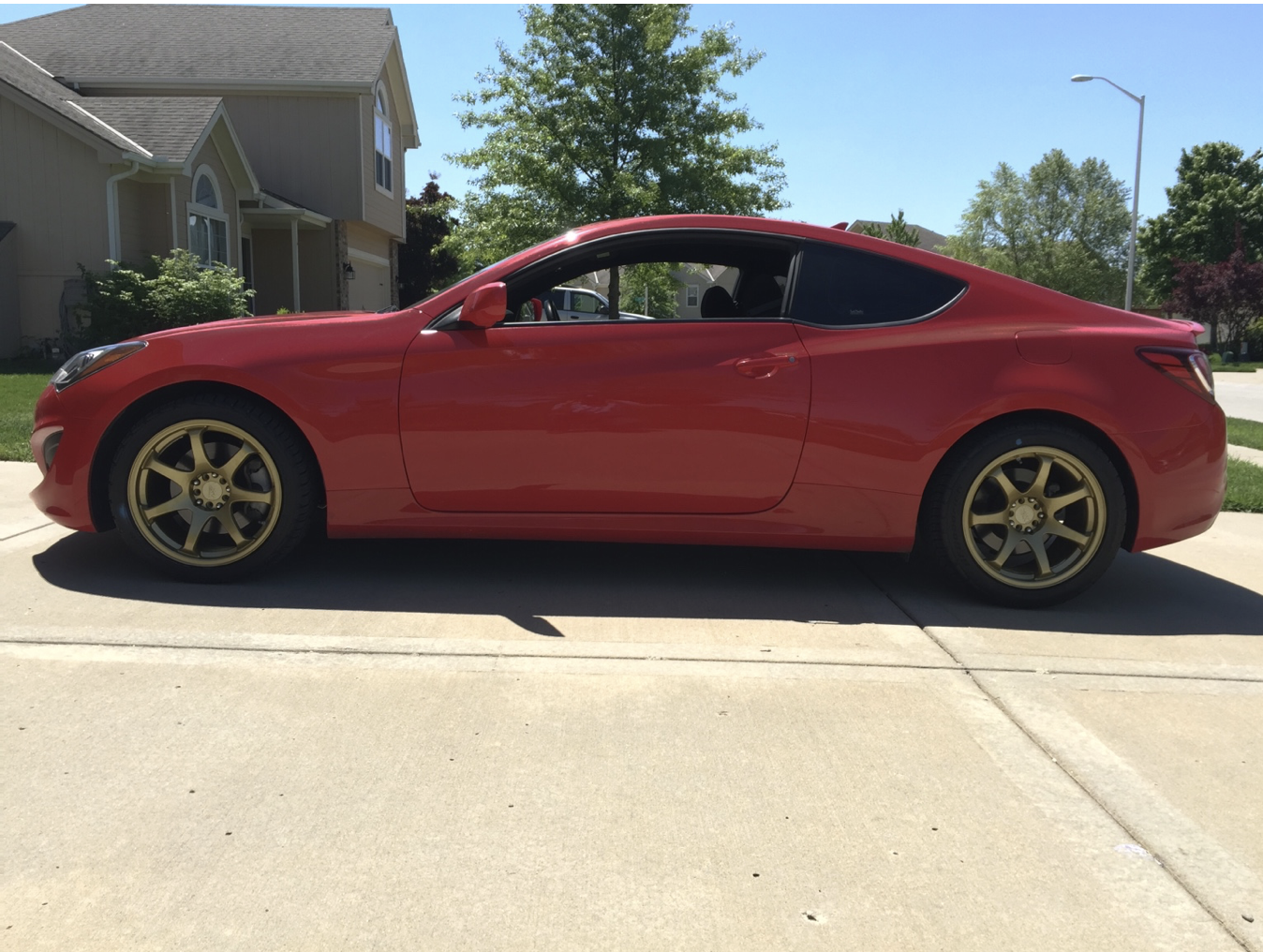 2010 Hyundai Genesis Coupe photo