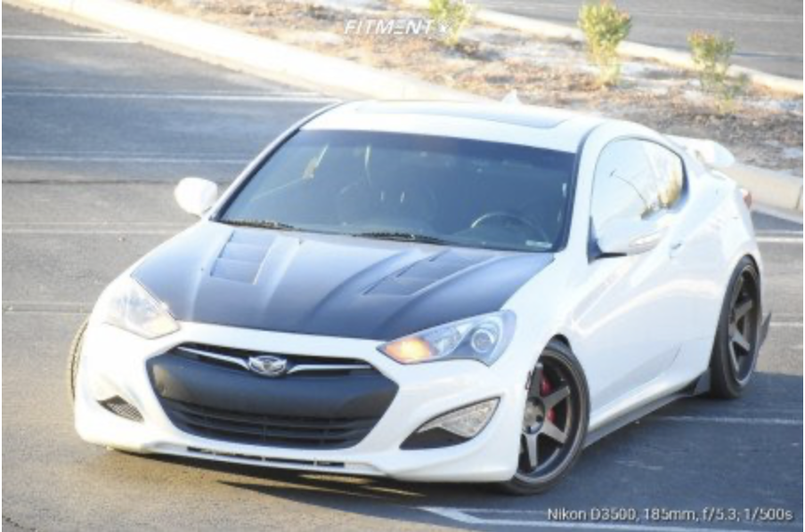 2010 Hyundai Genesis Coupe photo