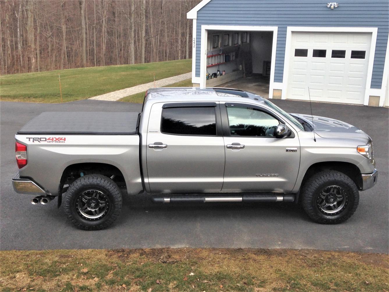 2014 Toyota Tundra photo
