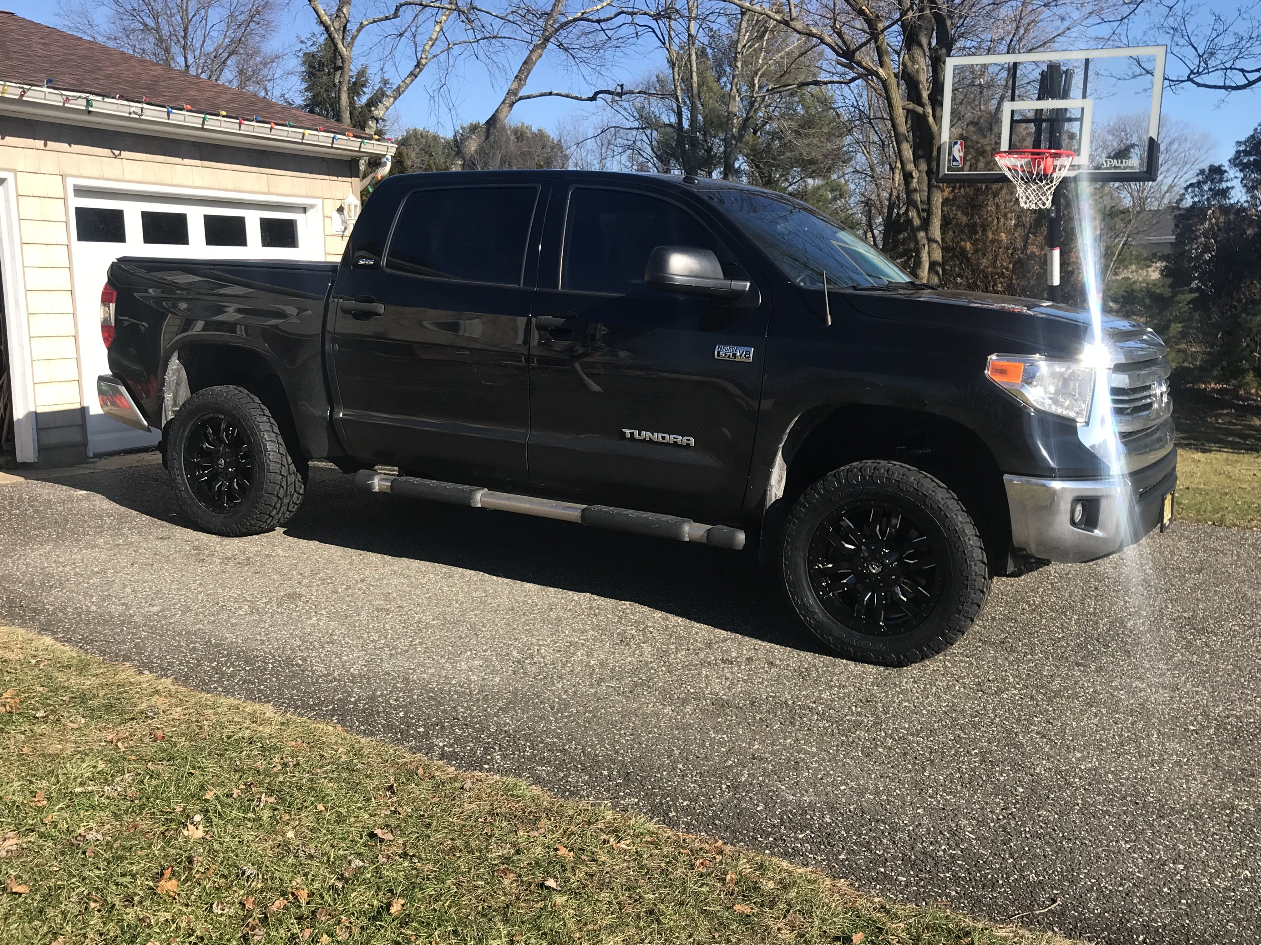 2016 Toyota Tundra photo