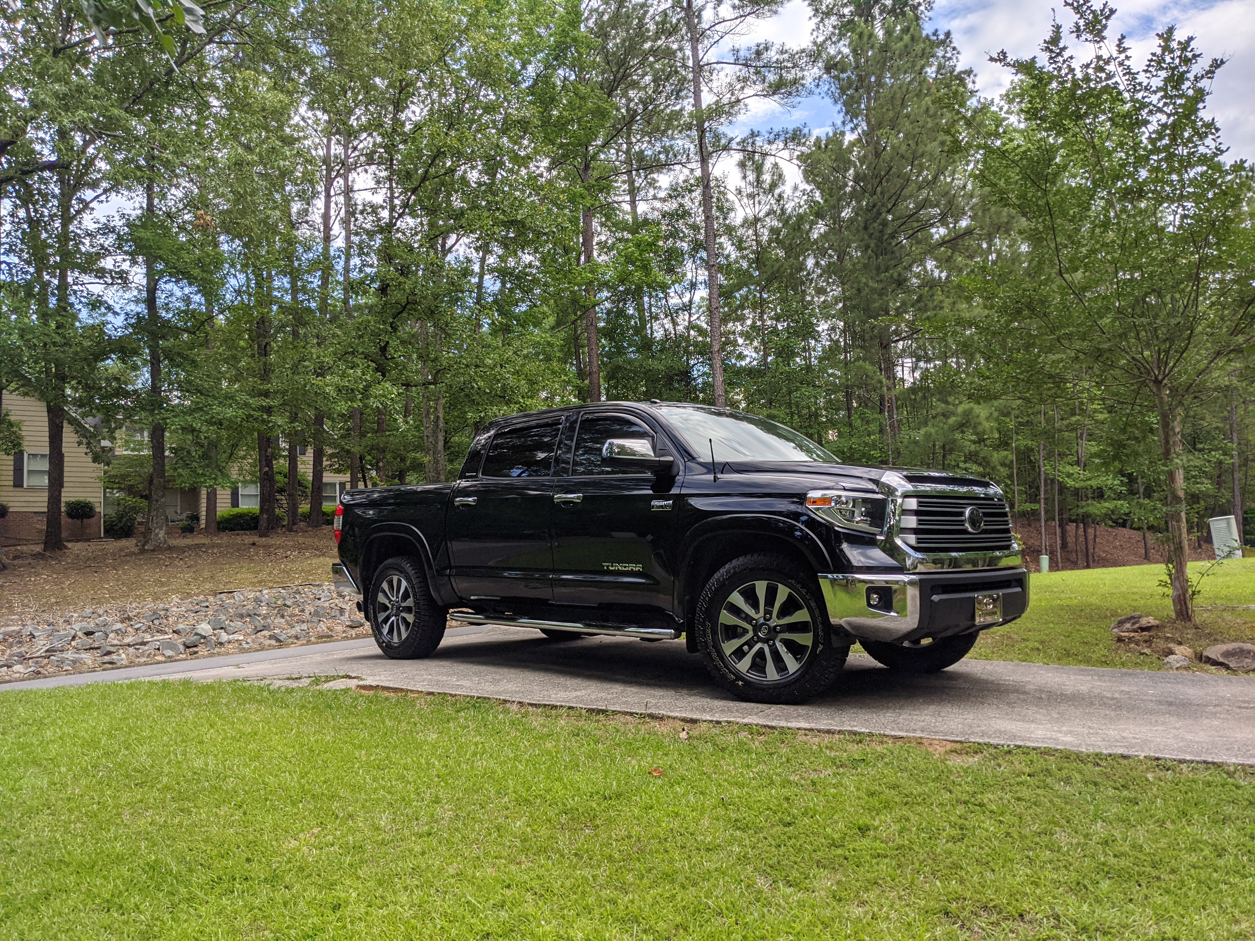 2018 Toyota Tundra photo
