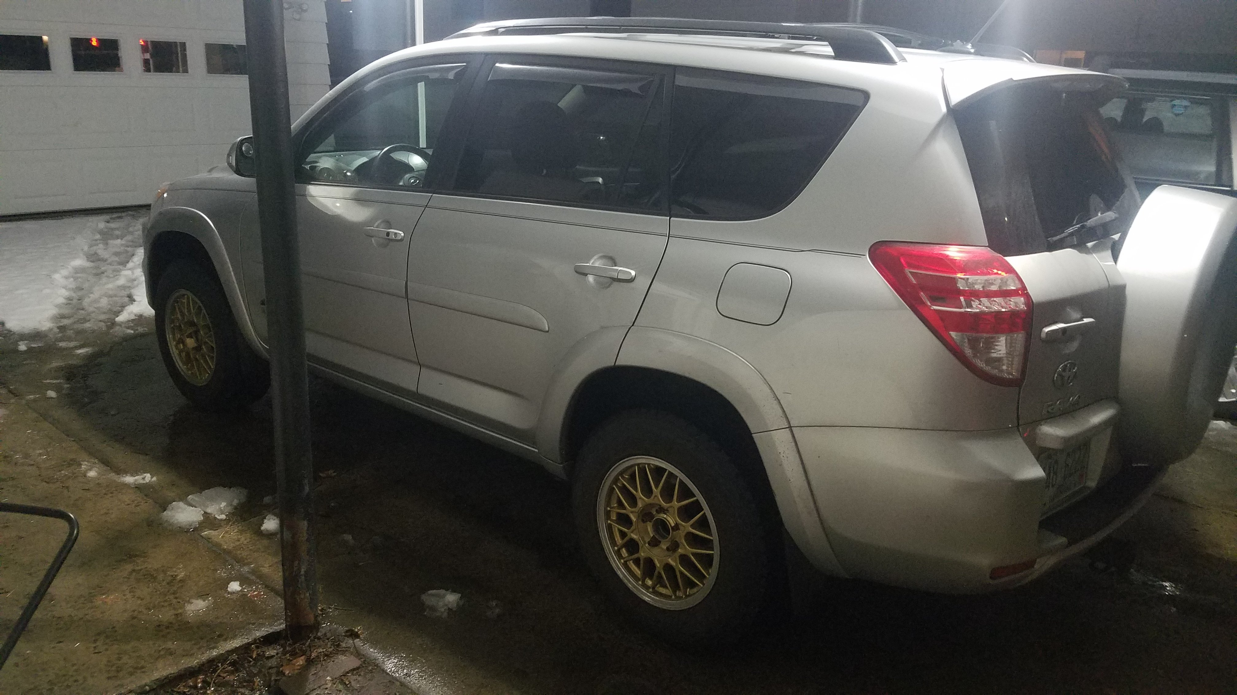 2005 Toyota RAV4 photo