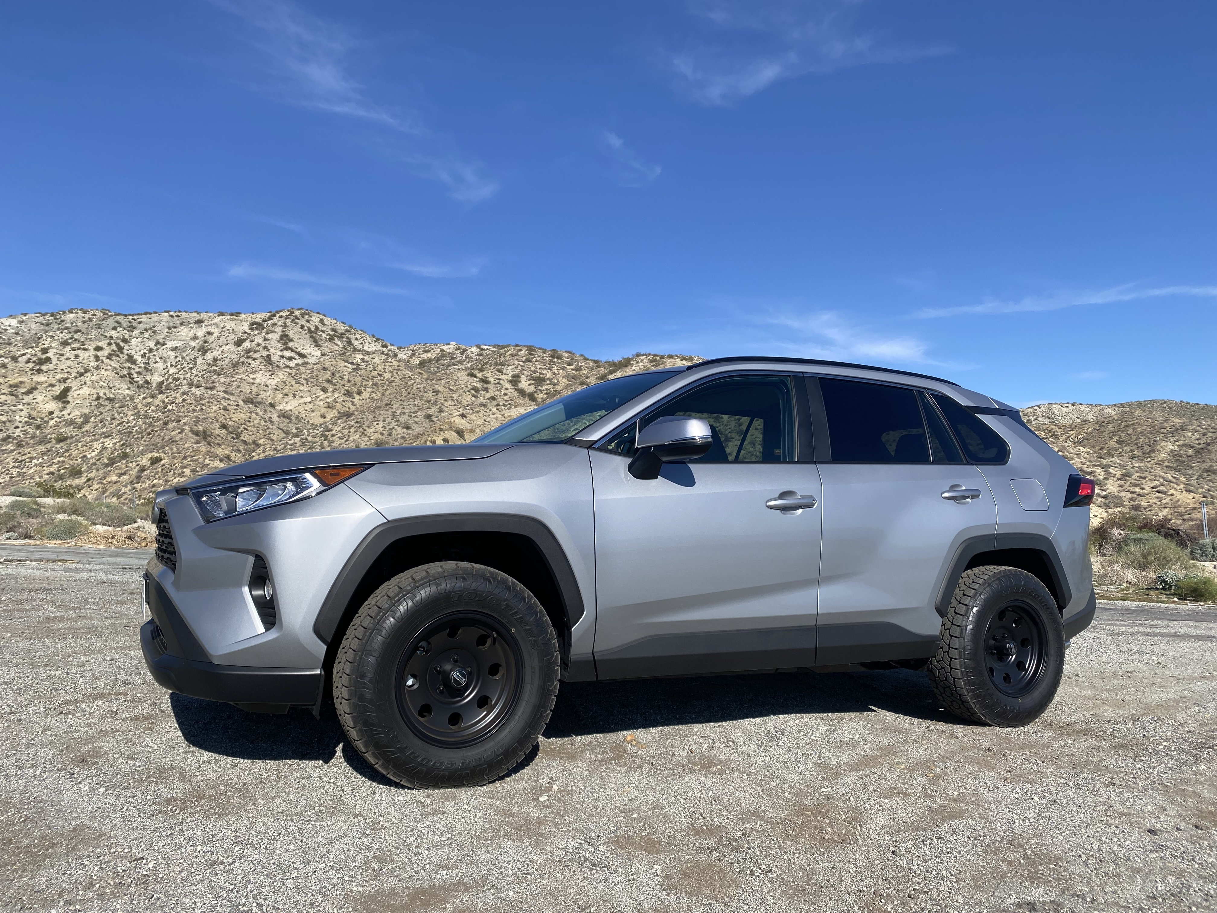 2020 Toyota RAV4 photo