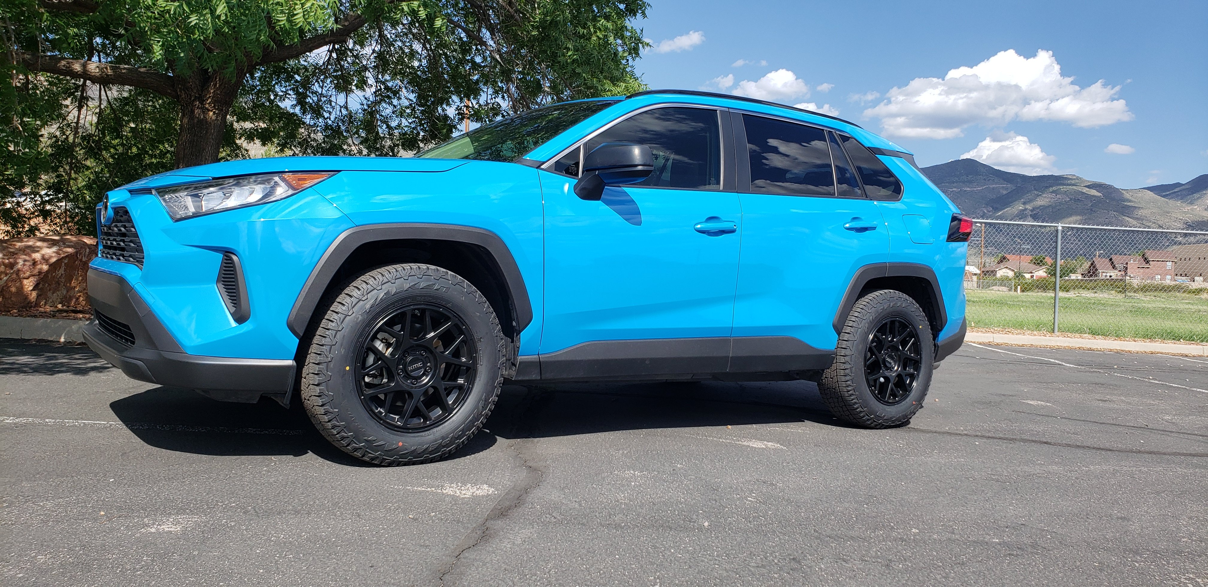 2020 Toyota RAV4 photo