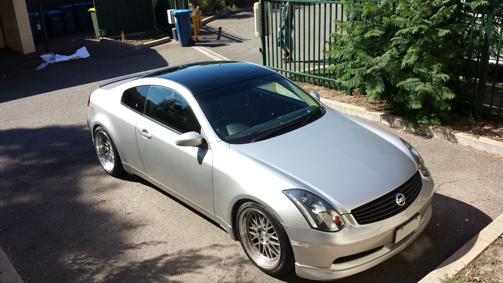 2003 Infiniti G35 photo