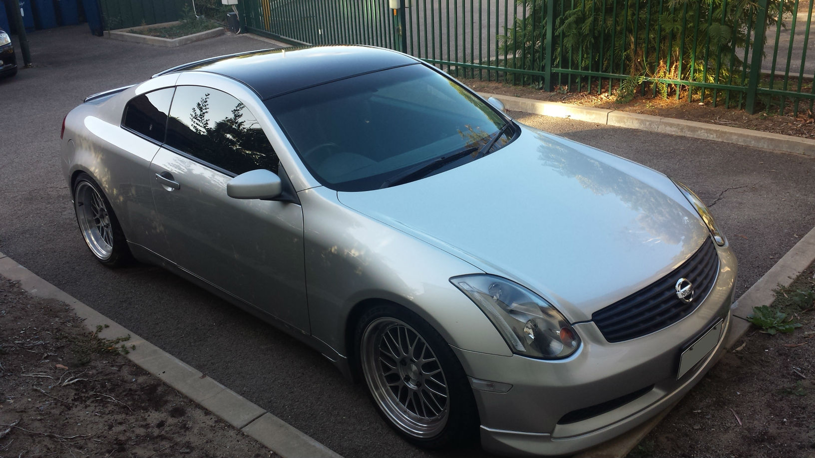 2003 Infiniti G35 photo
