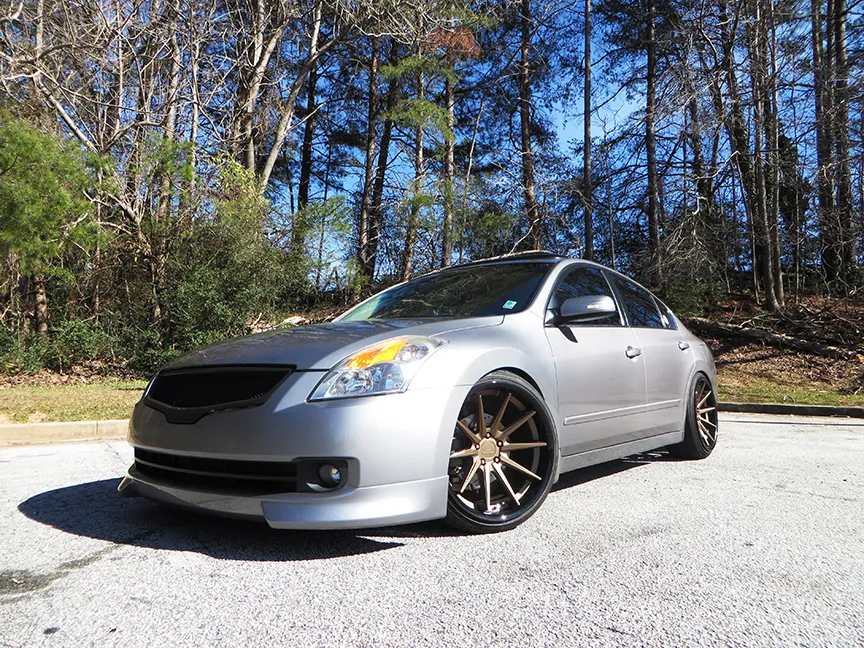 2010 Nissan Altima photo