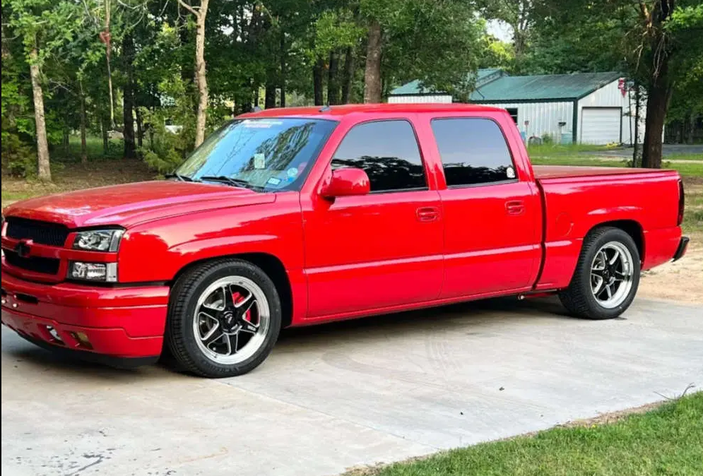 2004 Chevrolet Silverado 1500 photo