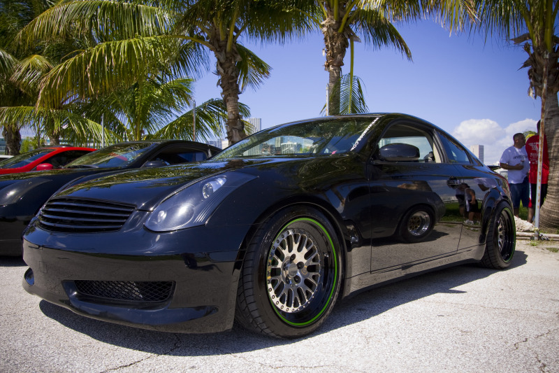 2004 Infiniti G35 photo